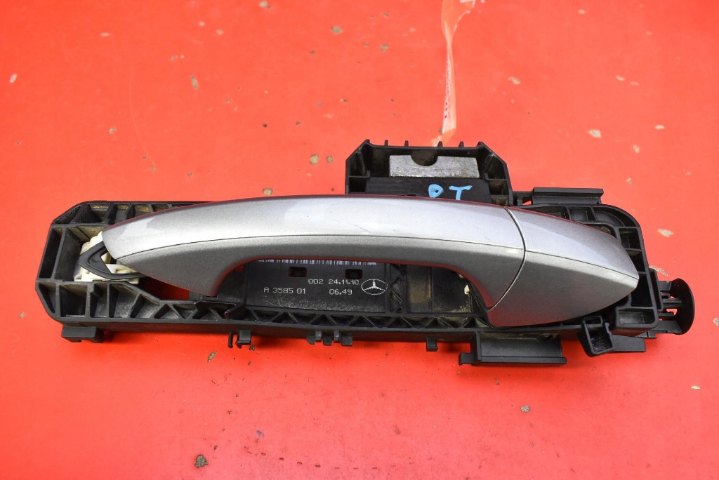 handle right rear part rear grey UK A2047601634 MERCEDES E-class W212 09-13