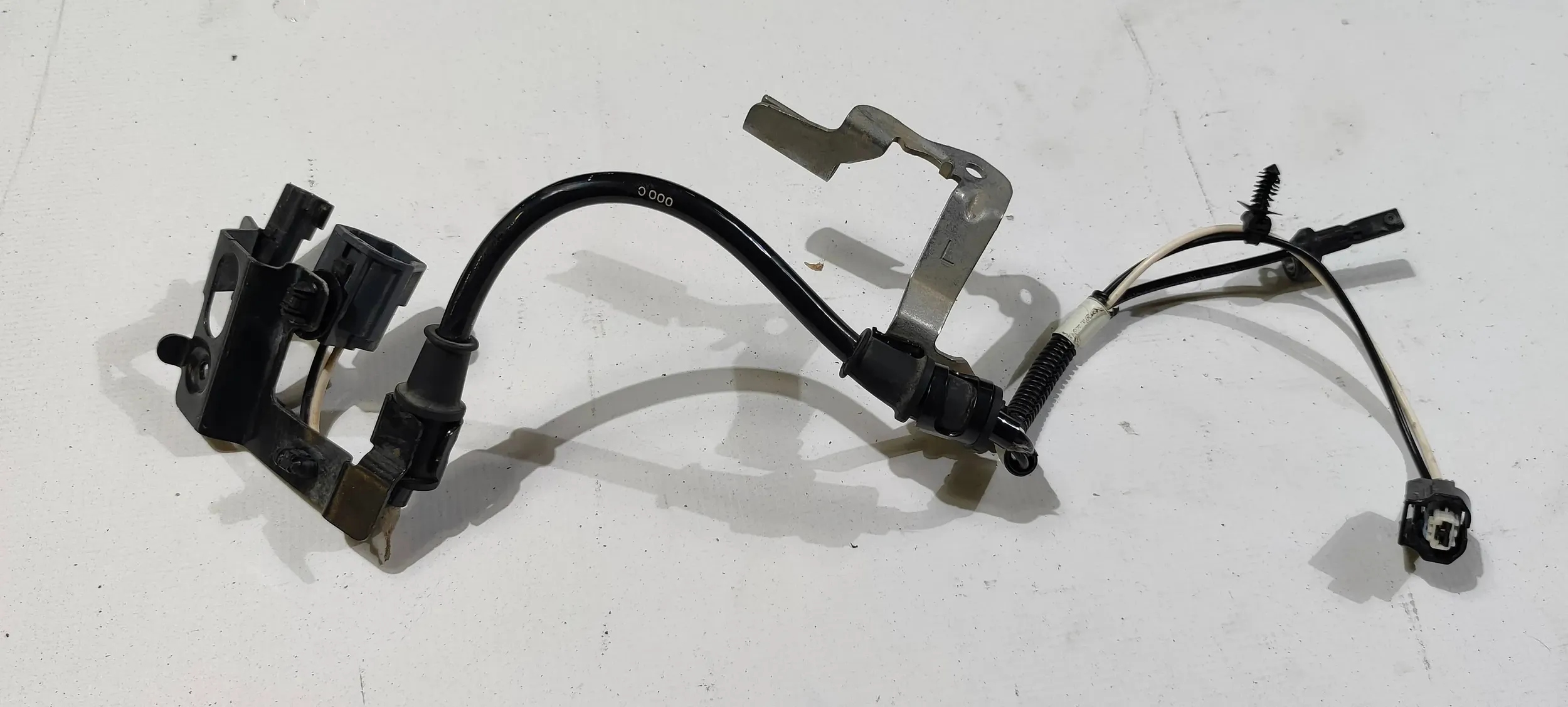 sensor ABS wiring of a caliper rear part rear left Ford Explorer 2020