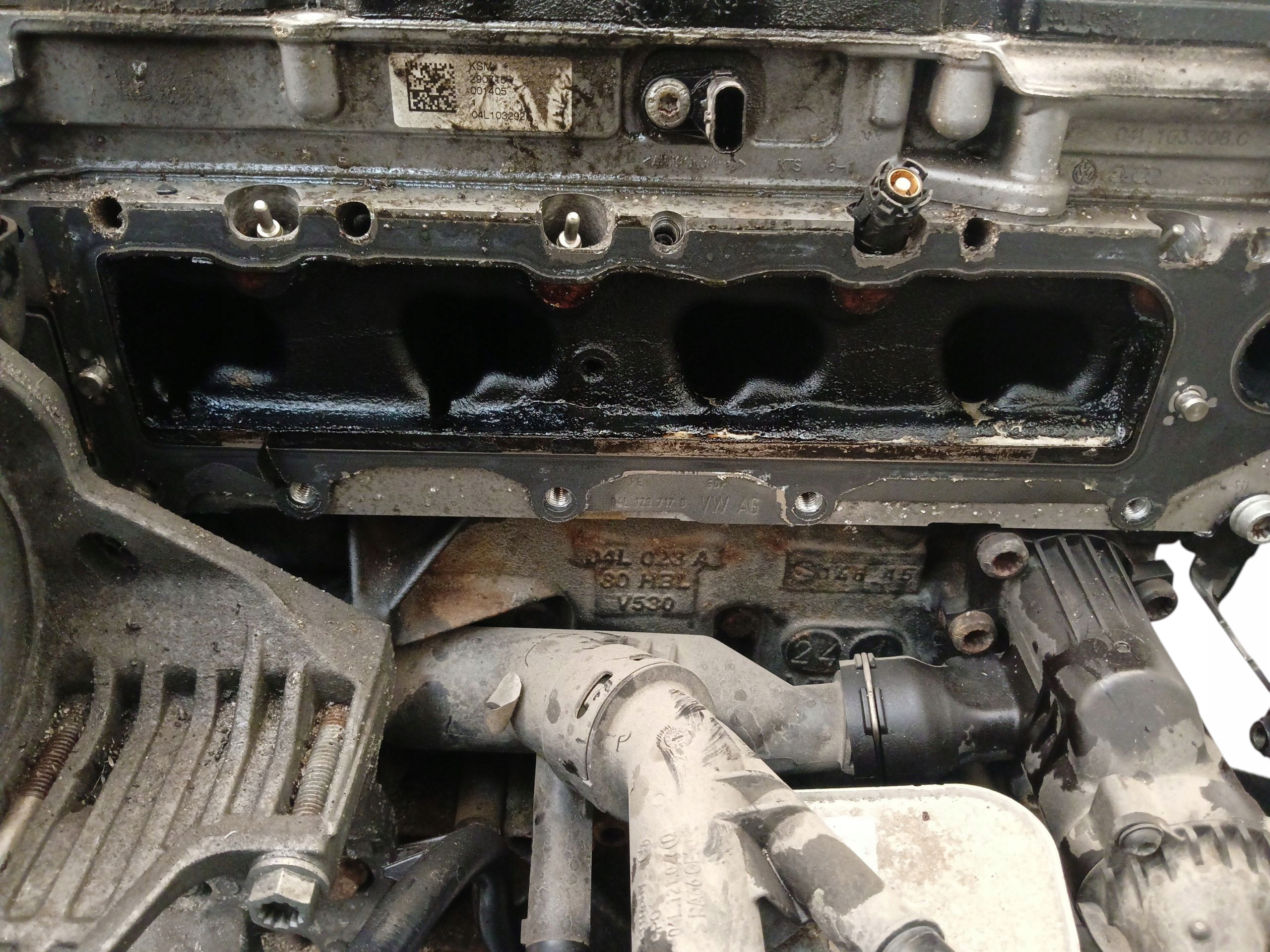 engine pillar VW GOLF VII 1.6 TDI 110KM 81kW CXXB 228 TYS