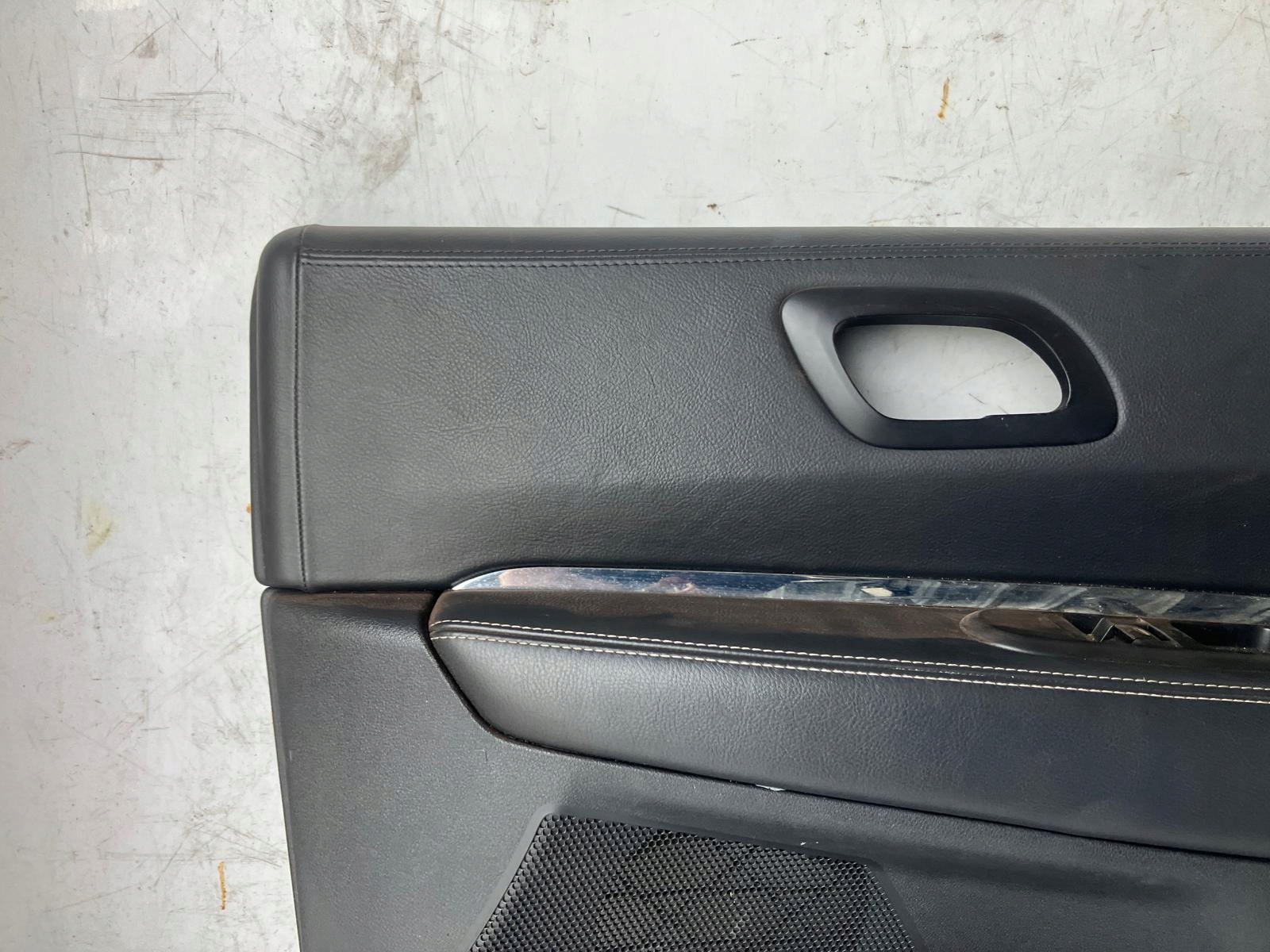 side door right front PEUGEOT 3008 and leather