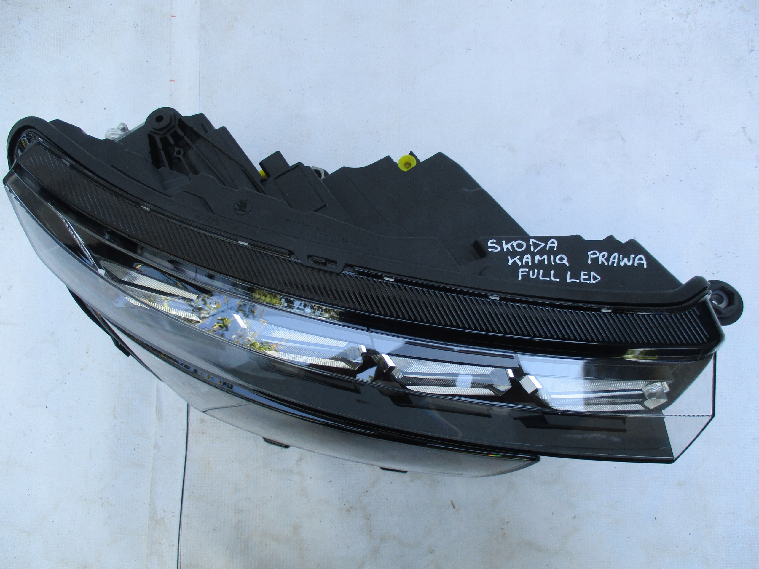 light right front Skoda Kamiq Full LED 658941016B
