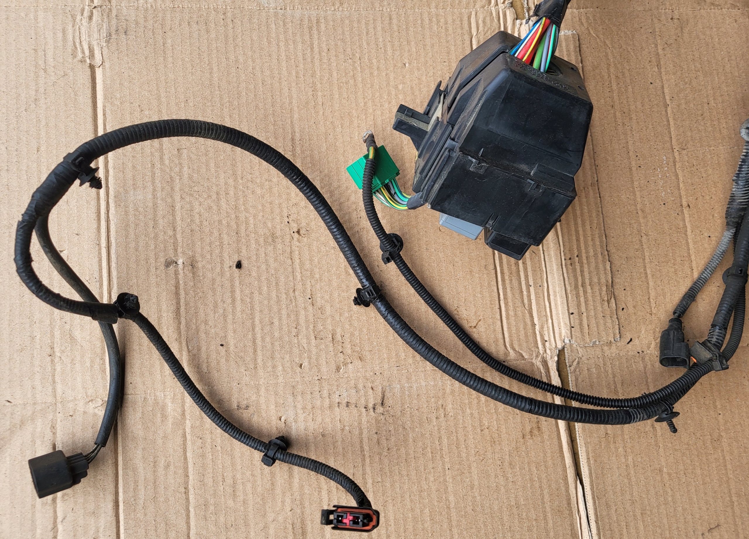 bundle wiring compartment PRZEKAZNIKOW FORD MONDEO MK3 III 2.0 TDCI OE EU