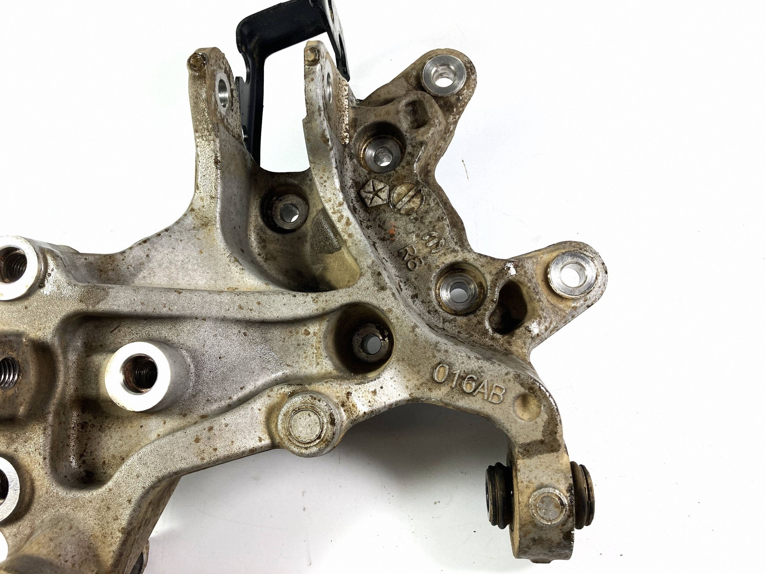 swing rear right Chrysler Pacifica 2017-2023