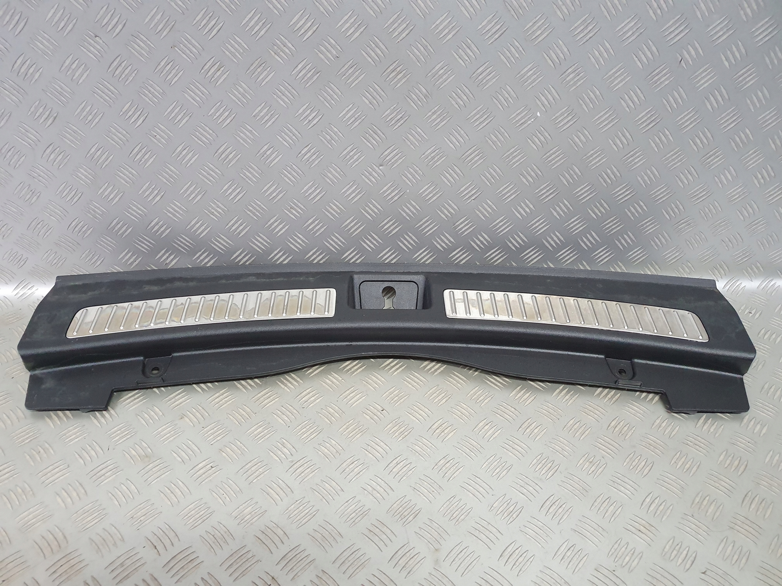 39009999 13487498 - ПЛАСТИК НАКЛАДКА РЕМНЯ ЗД OPEL INSIGNIA B УНИВЕРСАЛ