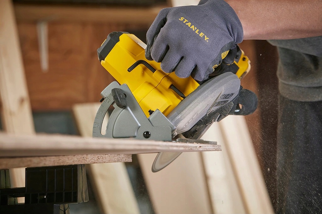 Pilarka Piła Tarczowa 18V 165mm SFMCS500B Stanley Marka Stanley