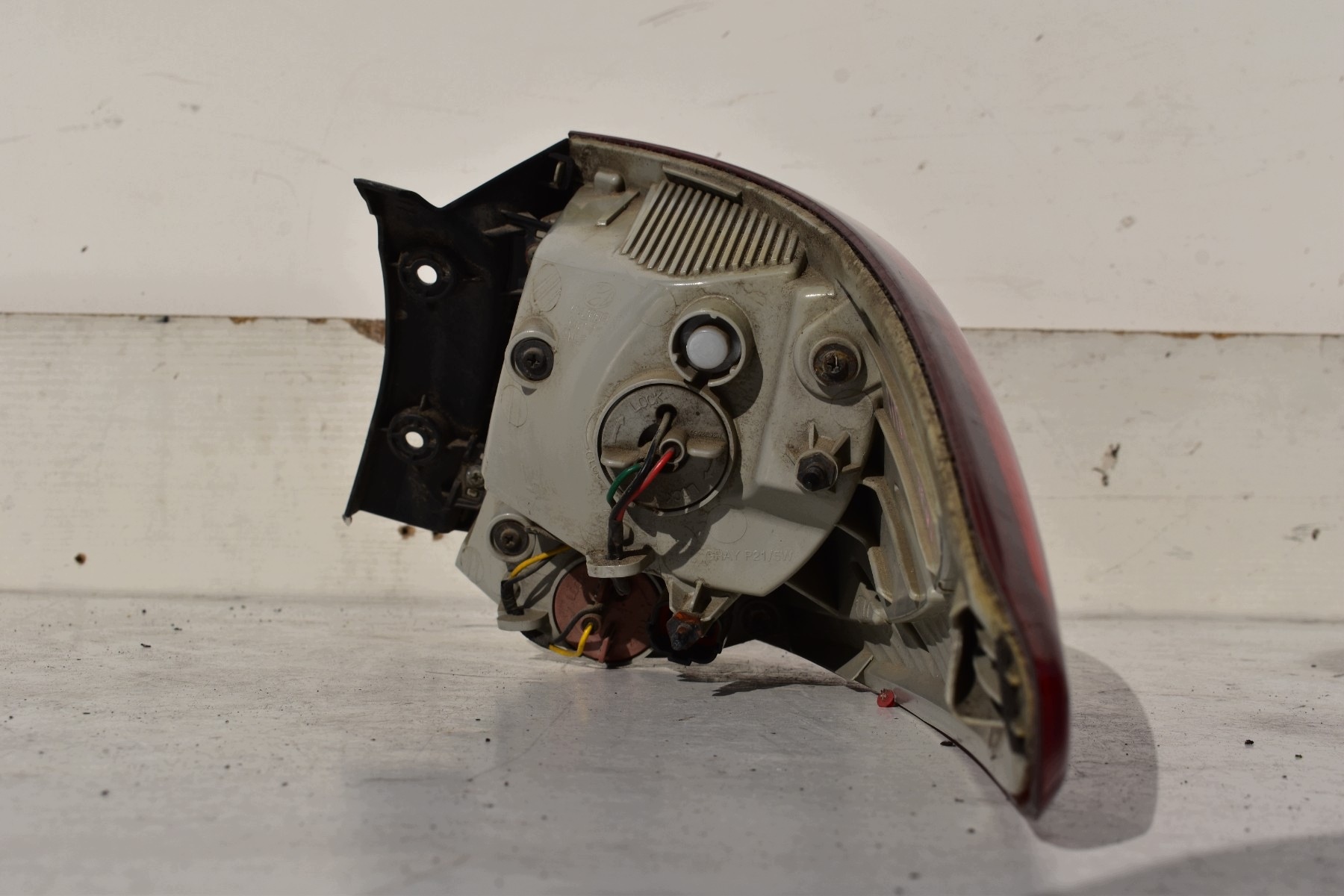 light left rear part HYUNDAI IX35 2010-2015R 92401-2Y0 EU