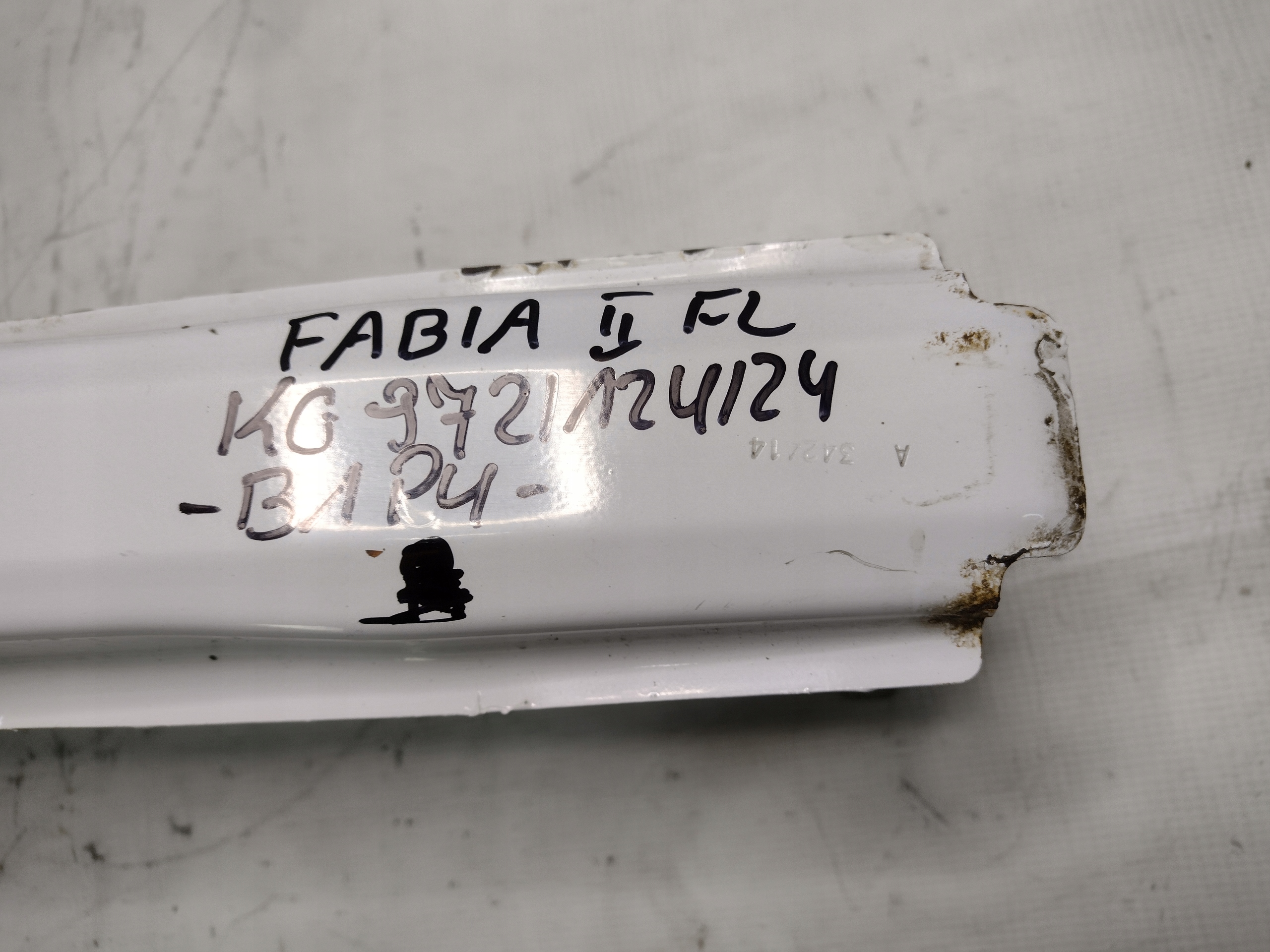 bumper support rear part Skoda Fabia II lift HB