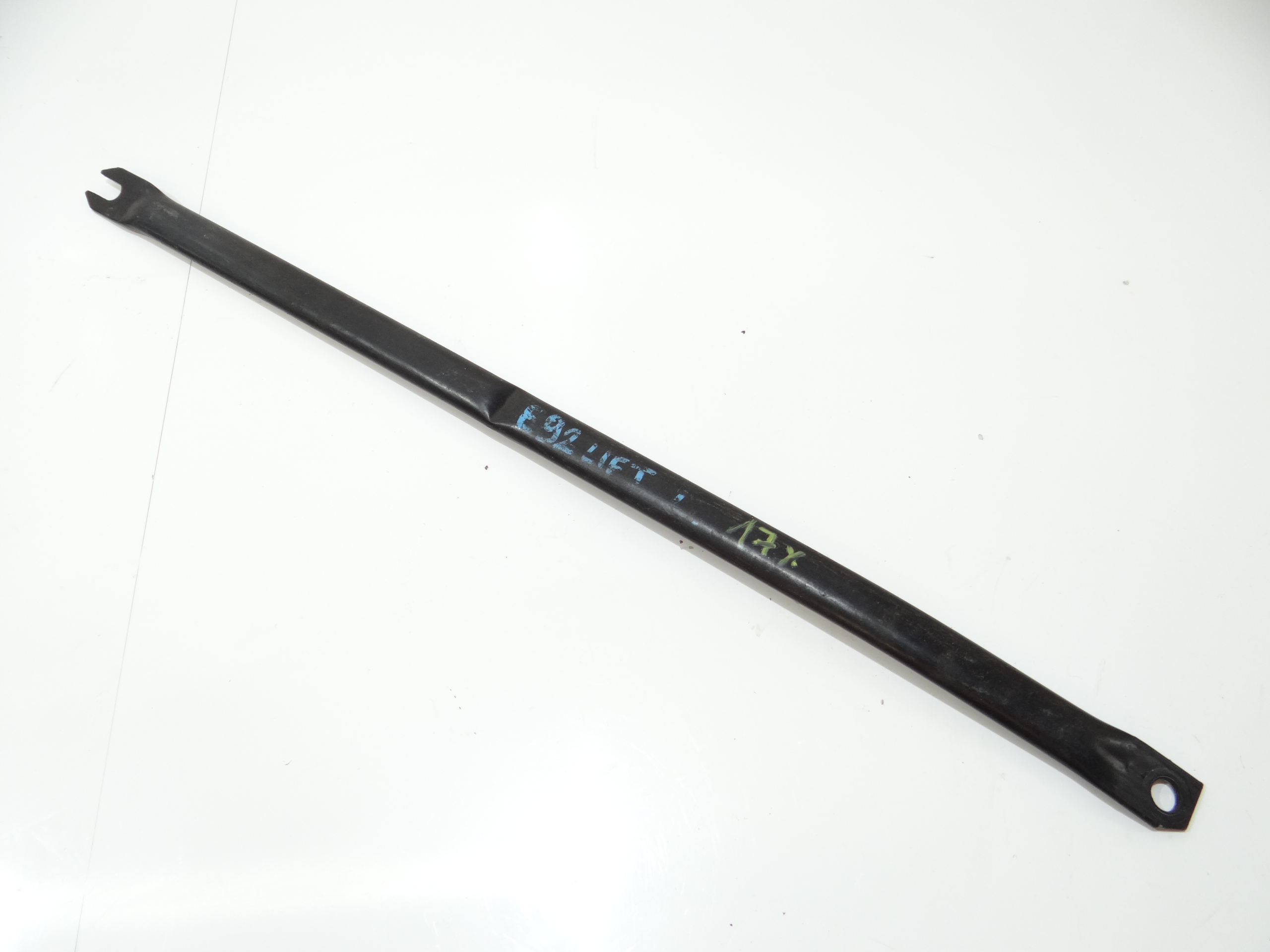 Console Traverse KIELICHA Gauche BMW E90 E92 LCI