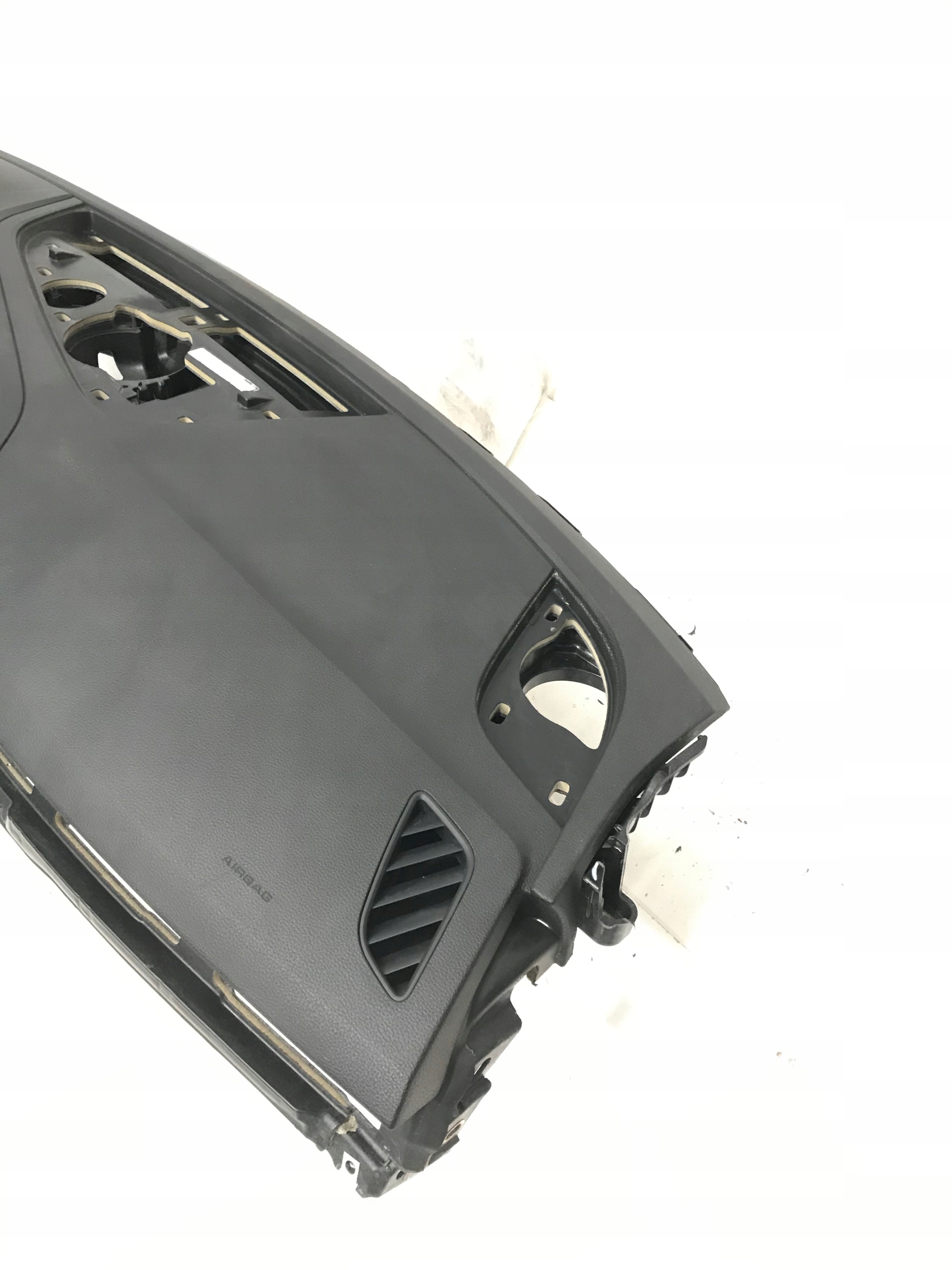 Audi A4 B9 торпеда консоль оригинал без