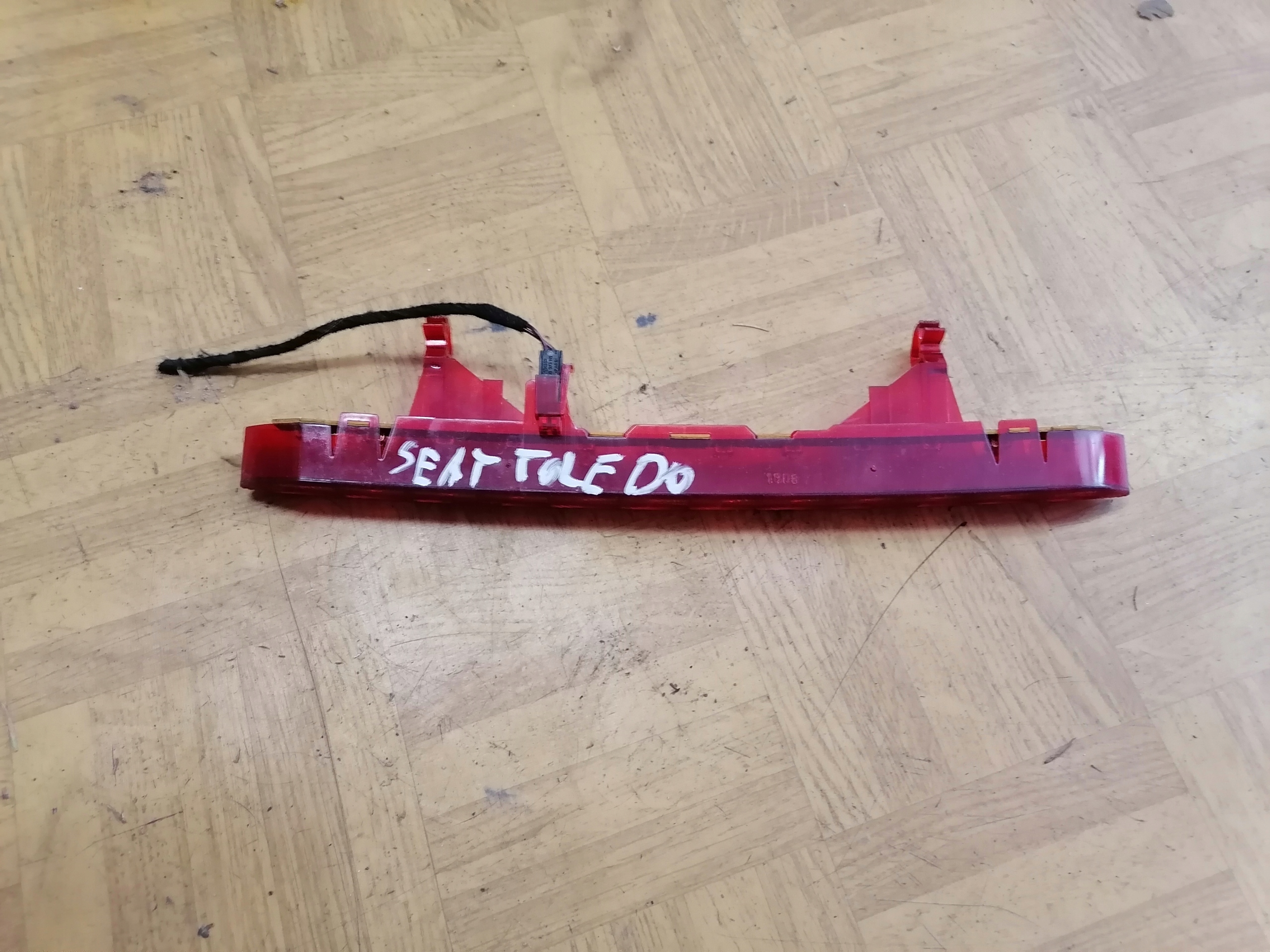 ТРЕТИЙ СТОП-СИГНАЛ SEAT TOLEDO III 5P5945097