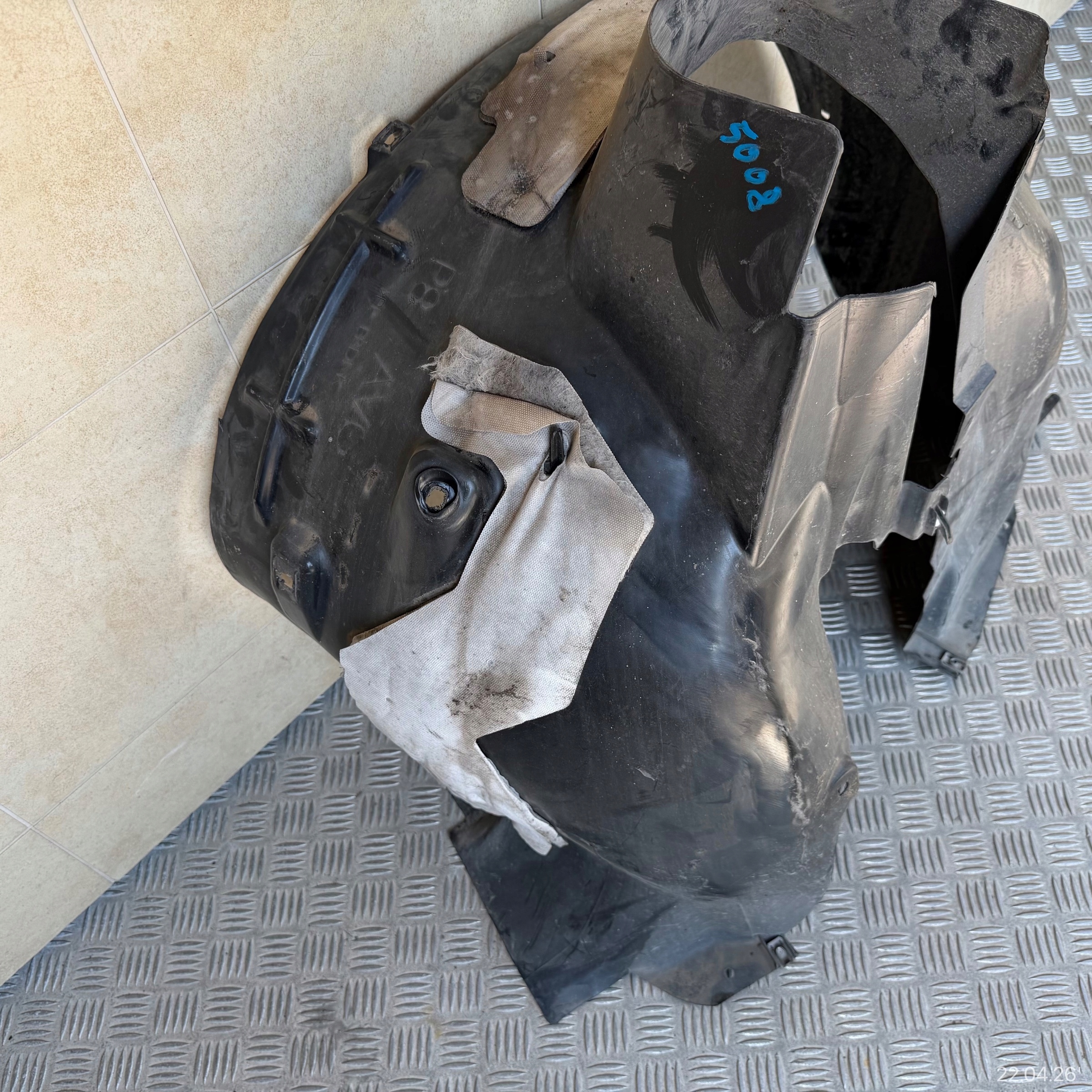 mudguard front left PEUGEOT 3008 II 9825282080