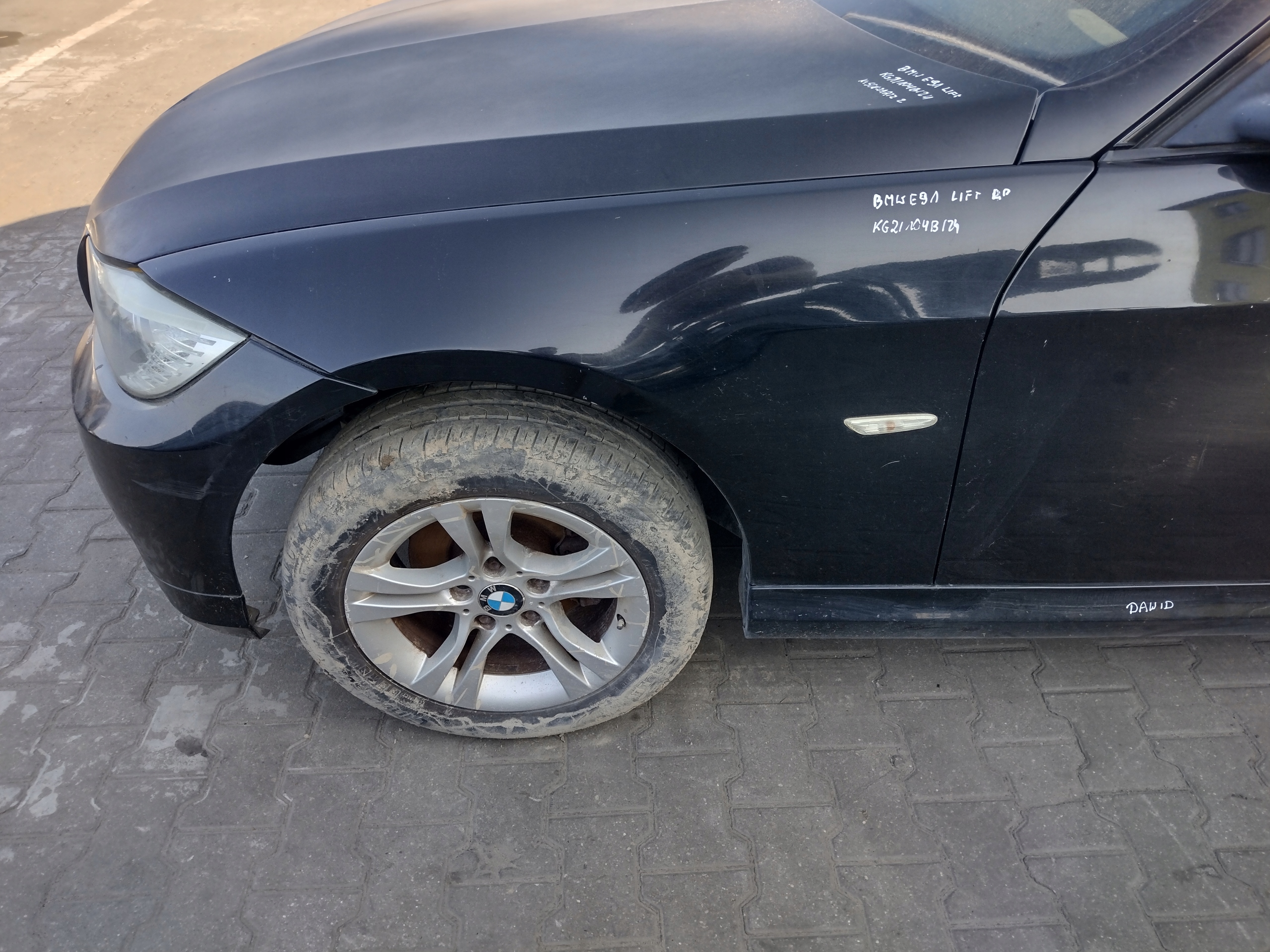 BMW 3 E90 E91 Рестайлінг Крило Перед Передній Лівий Хороший