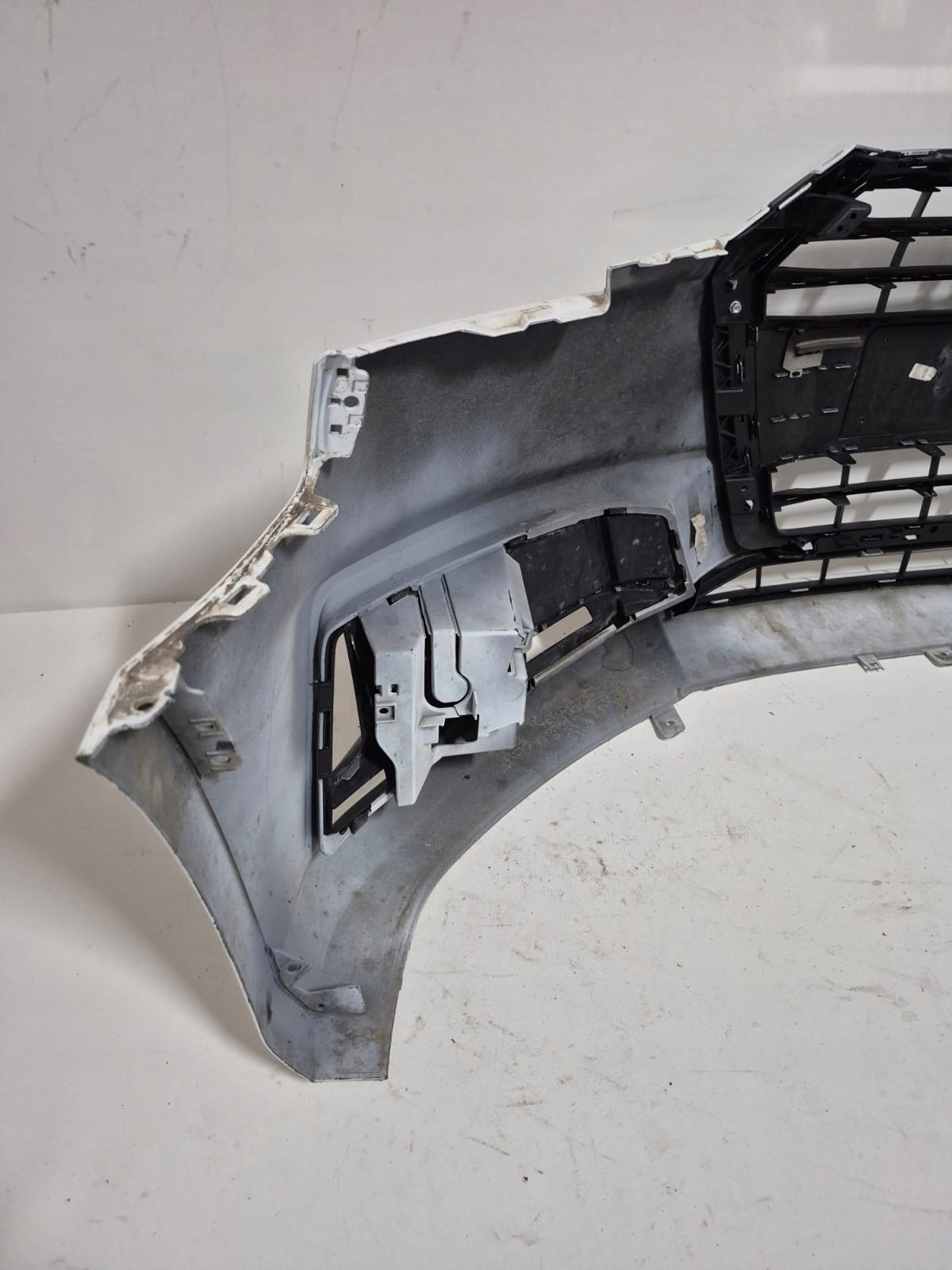 AUDI A4 8W B9 S-LINE 15- bumper front front grill without DZIUR 8W0807437F