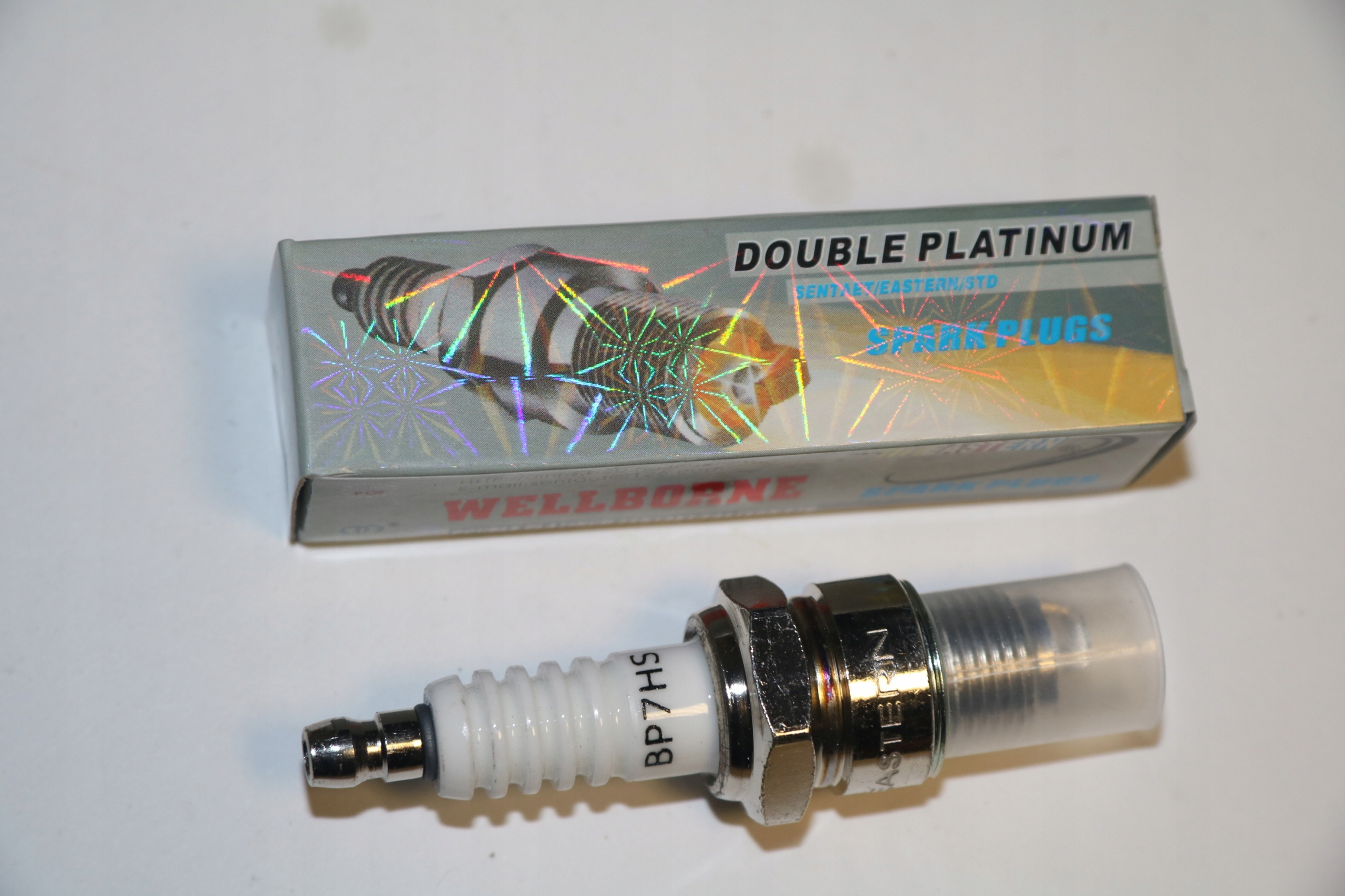 ŚWIECA B7HNS ROMET MOTORYNKA KOMAR f80 NGK