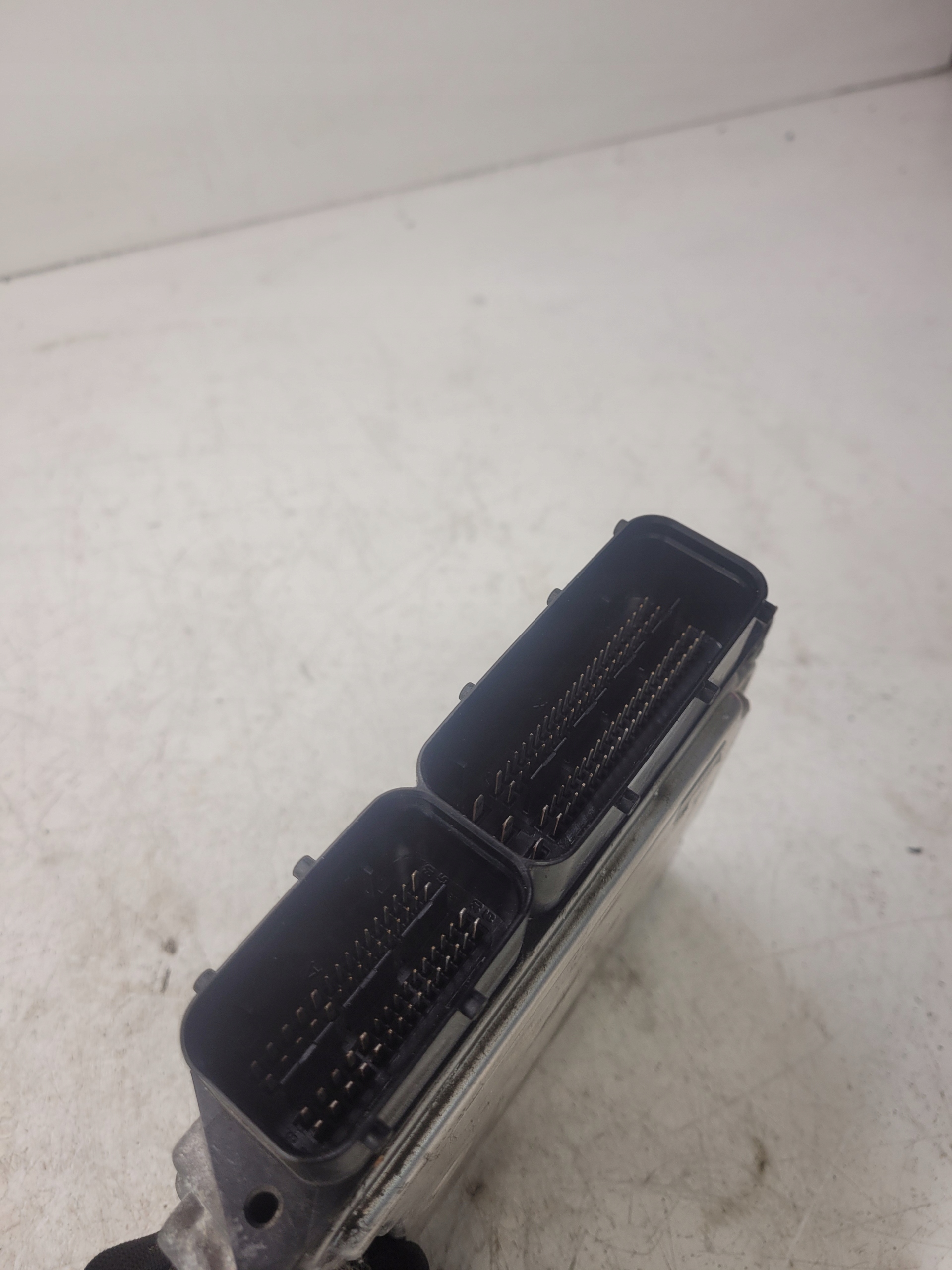 control unit of the engine AUDI A3 8P VW 1,8 TFS 8P7907115H