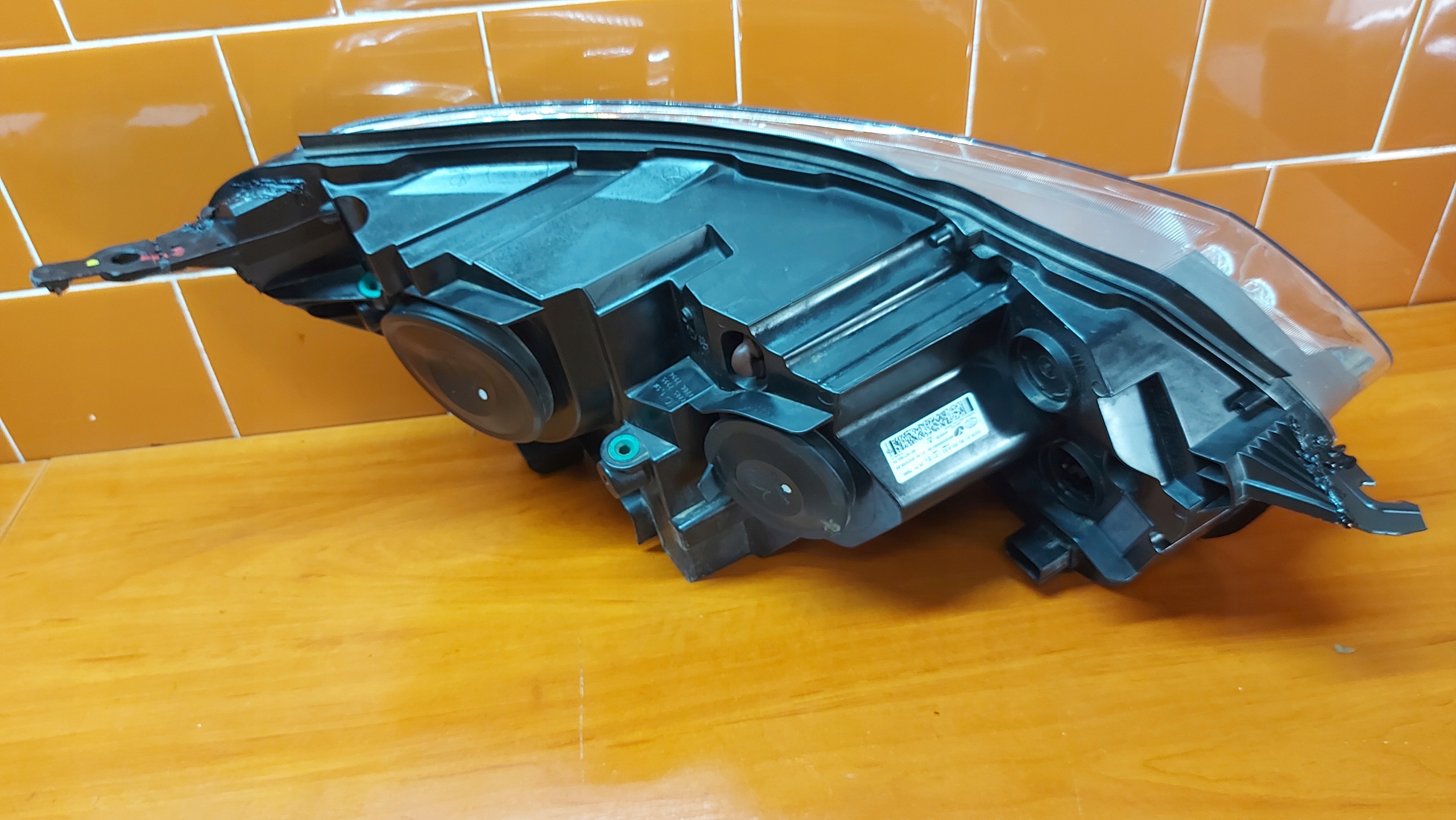 REFLEKTOR light left left front front TOYOTA PROACE 16- XENON
