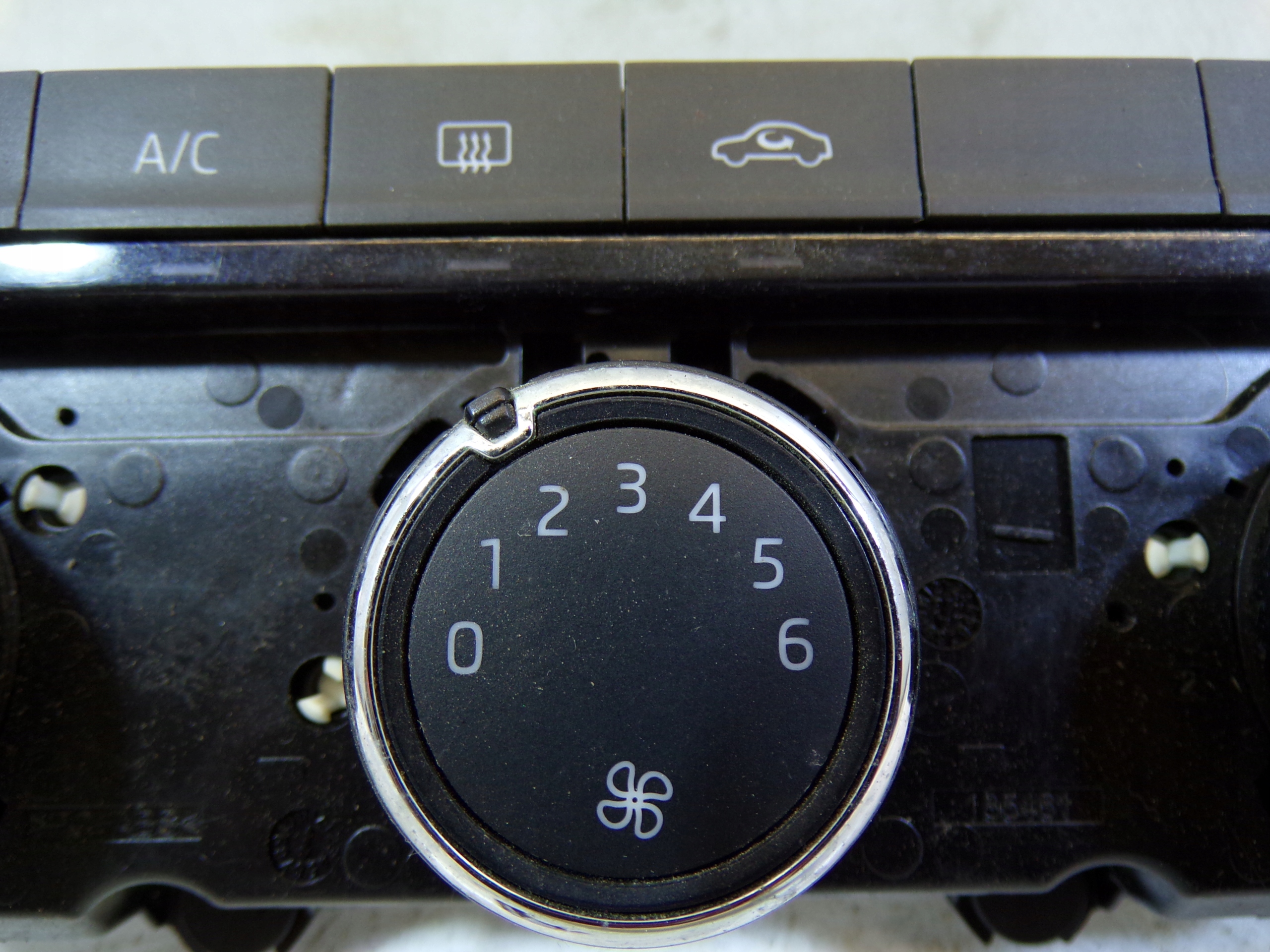 PANEL klími klimatizaci SKODA OCTAVIA 3 III 5E0820047H