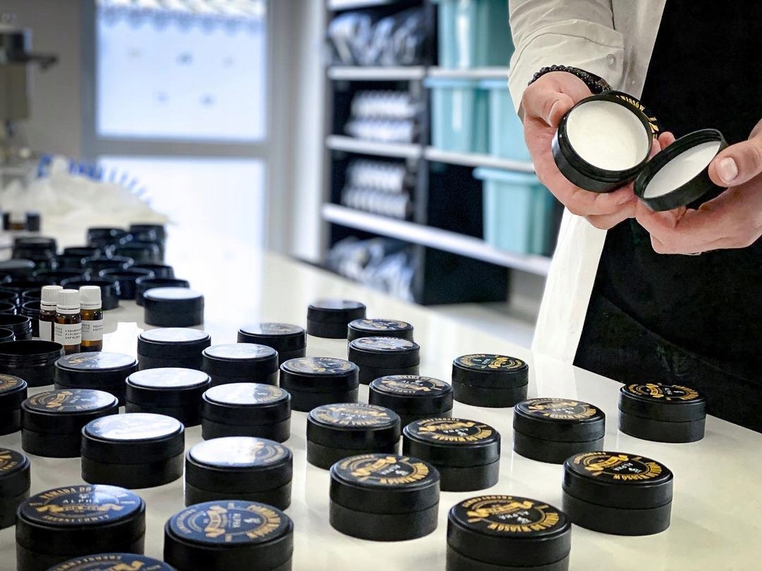 POMADA DO WŁOSÓW średni chwyt pasta matowa pomade matte 50ml Alpha Barberia Rodzaj wosk