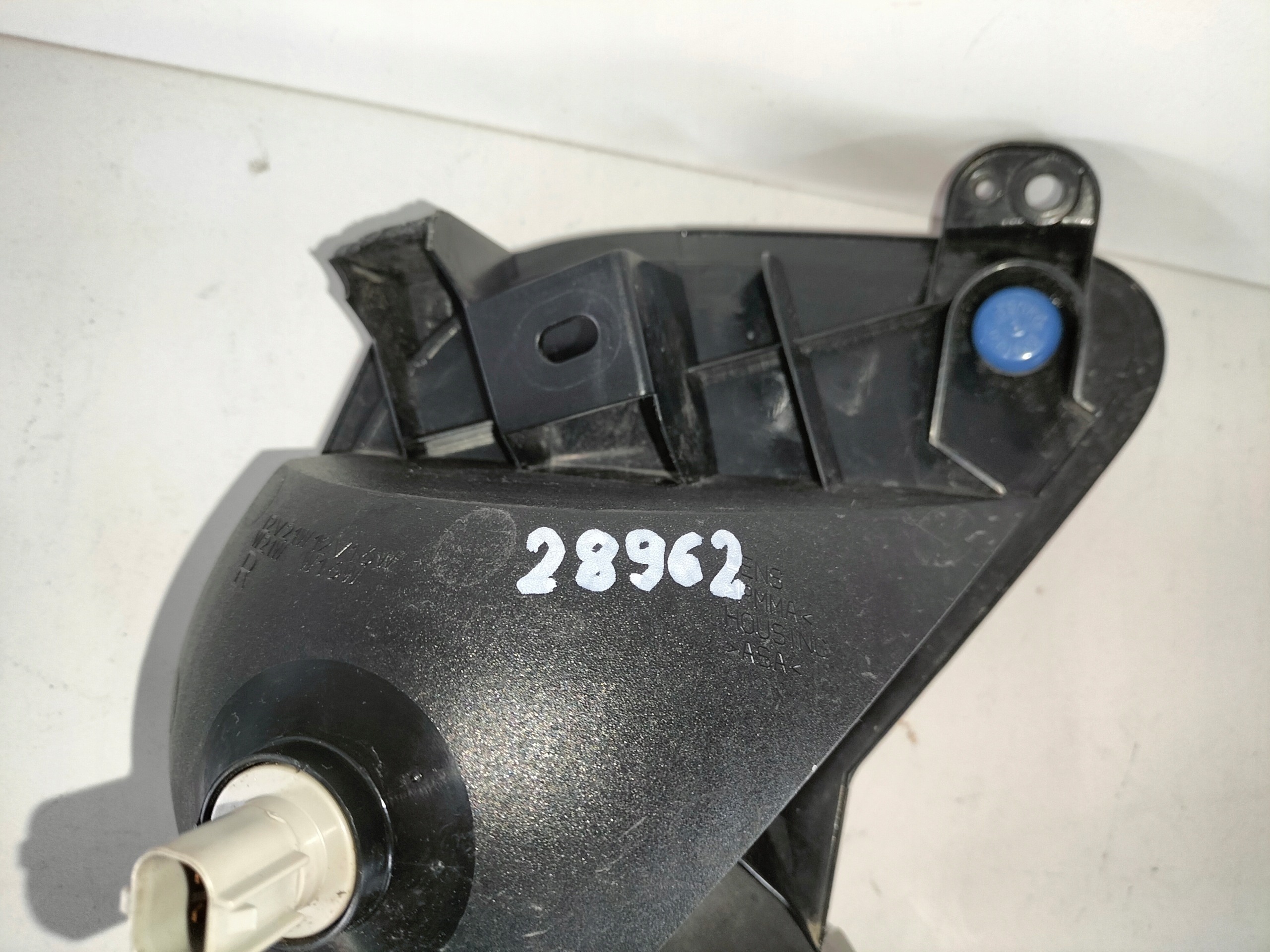 light reversing rear part right MITSUBISHI ECLIPSE CROSS