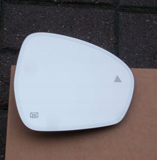 WKŁAD LUSTERKA PRAWY ASYSTENT FOTOCHROM ALFA ROMEO STELVIO