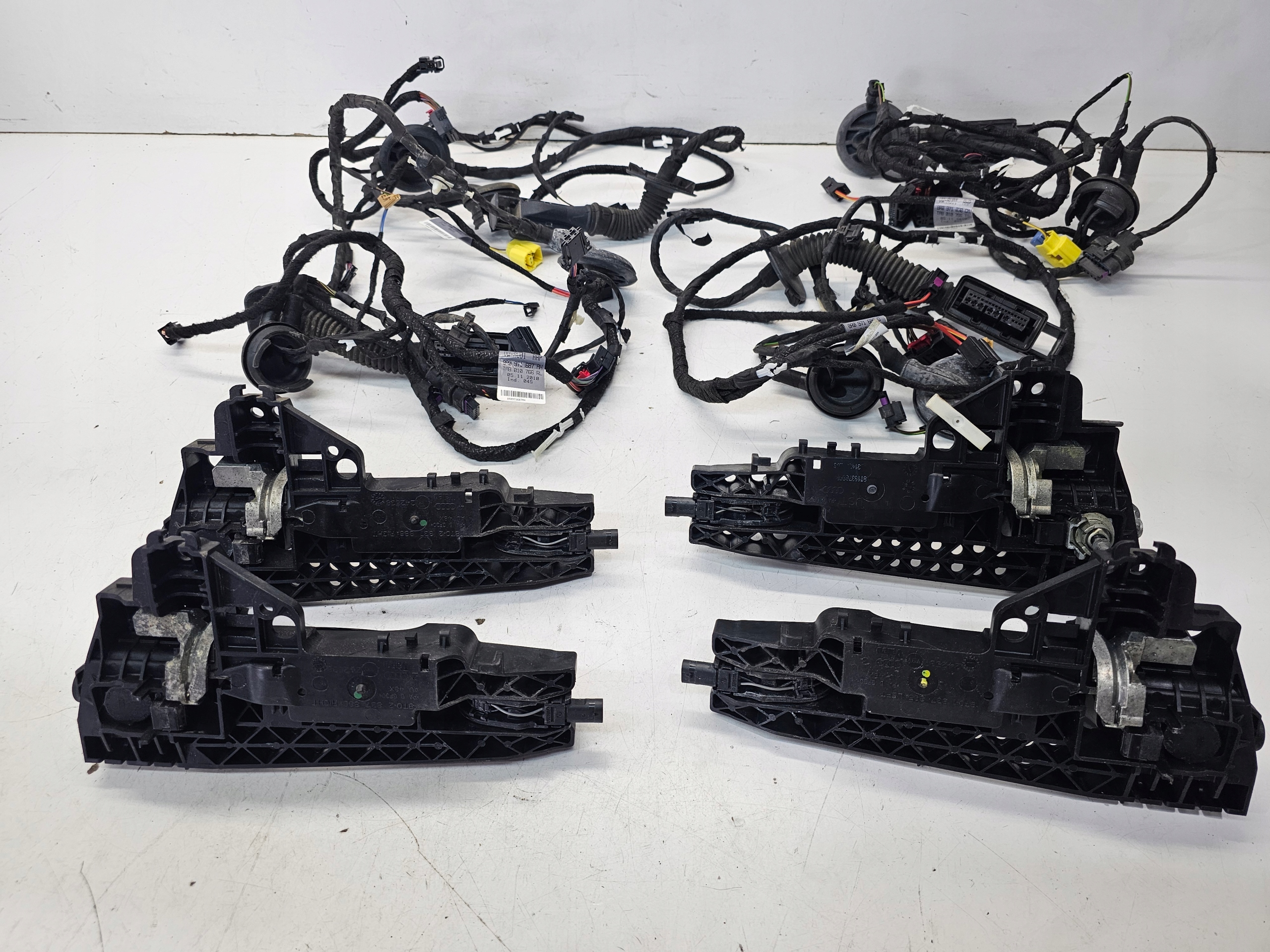 handles handle AUDI Q5 8R A4 B8 A5 8T KEYLESS GO KOMPLET LZ9Y