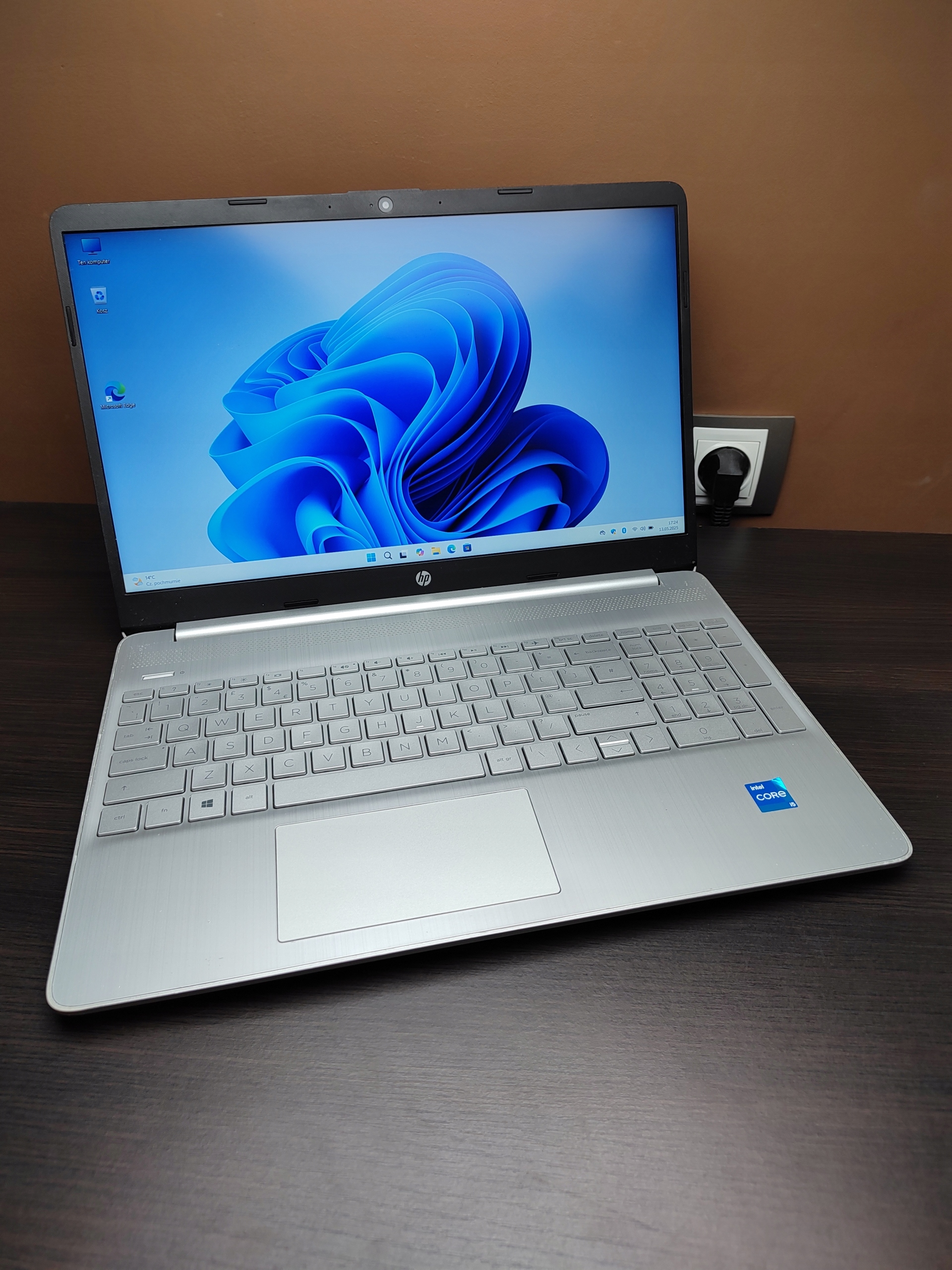 HP ノートパソコン Laptop15s-fq2xxx、office 2021 HP ノートパソコン Laptop15s-fq2xxx、office 2021