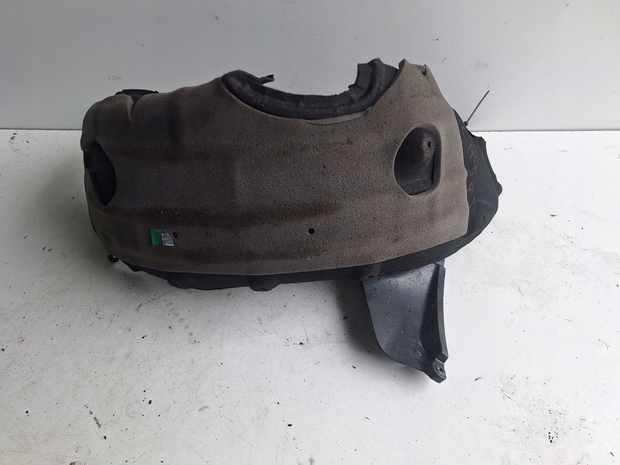 TOYOTA CH-R II 2023-> mudguard right rear part