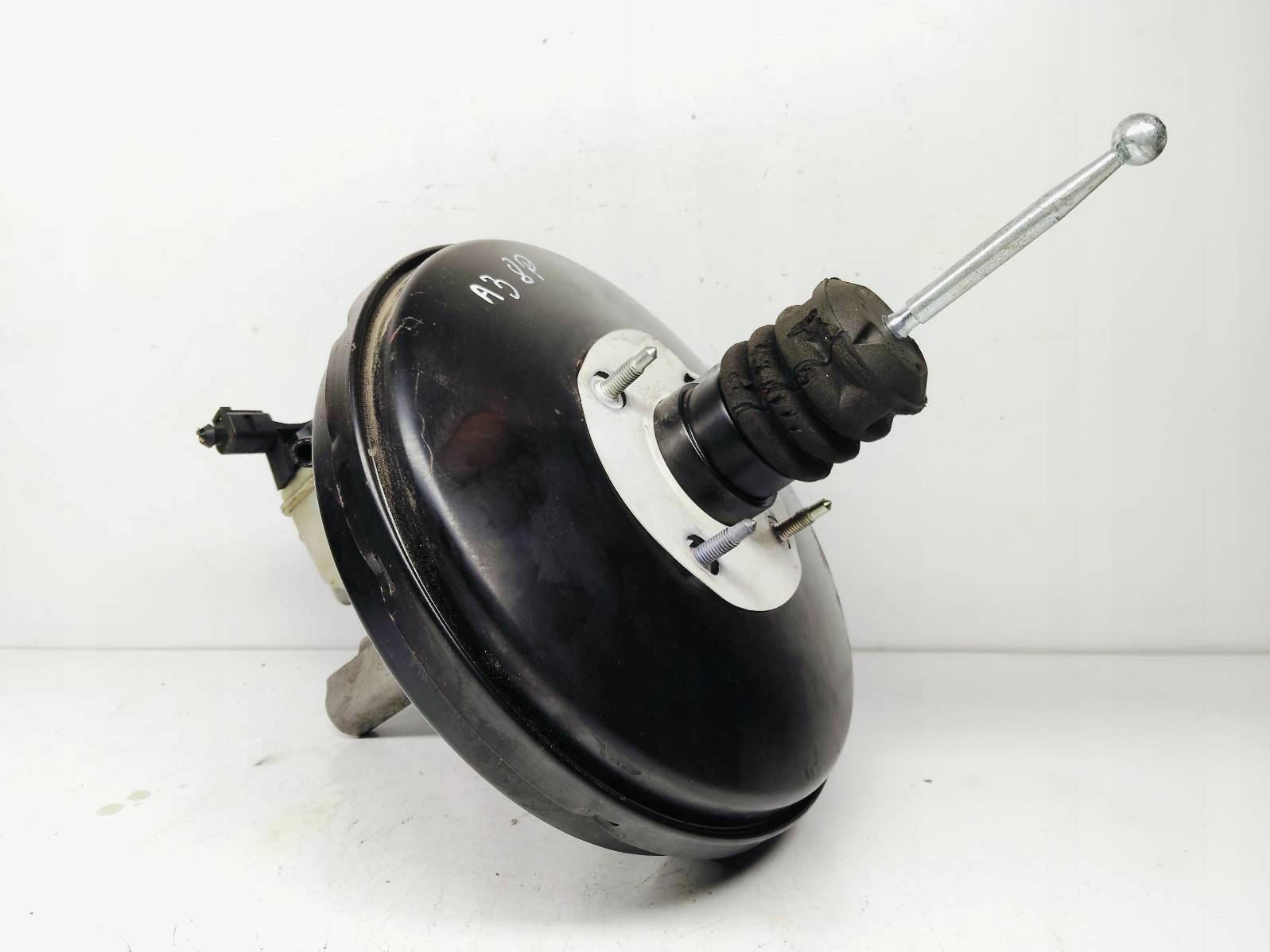 servo BOSCH Audi A3 8P 2.0 TDI 05r 0204055051
