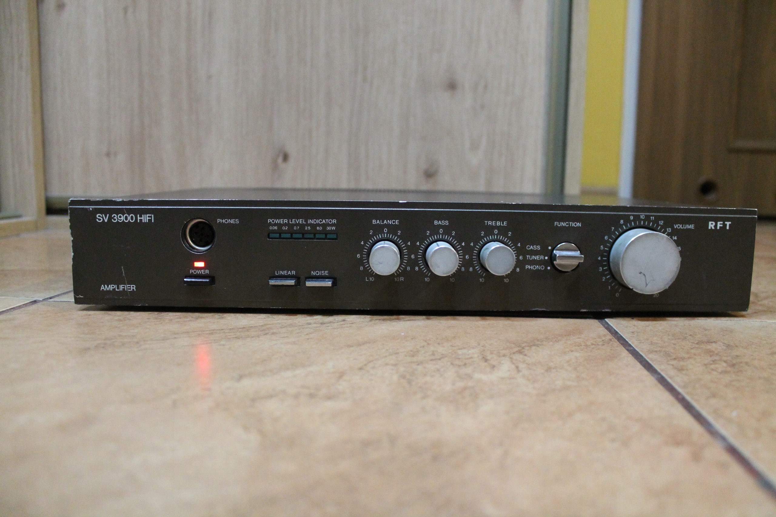 Wzmacniacz RFT SV 3900