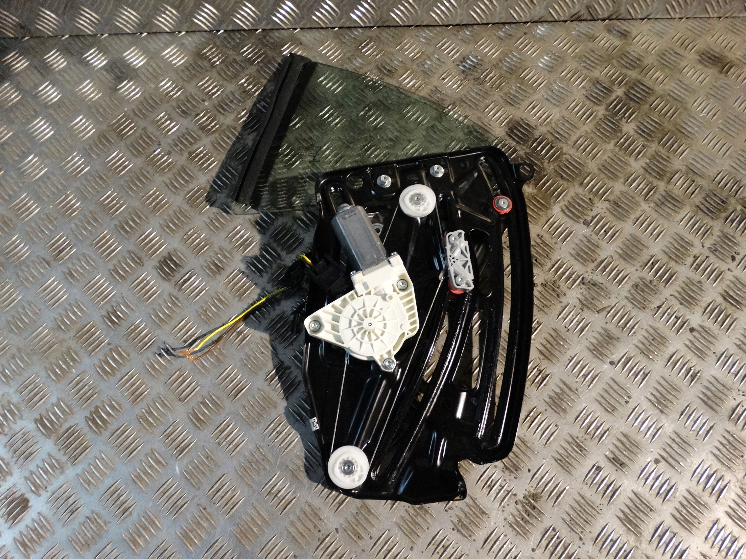 window regulator window left MERCEDES W232 22r. 1