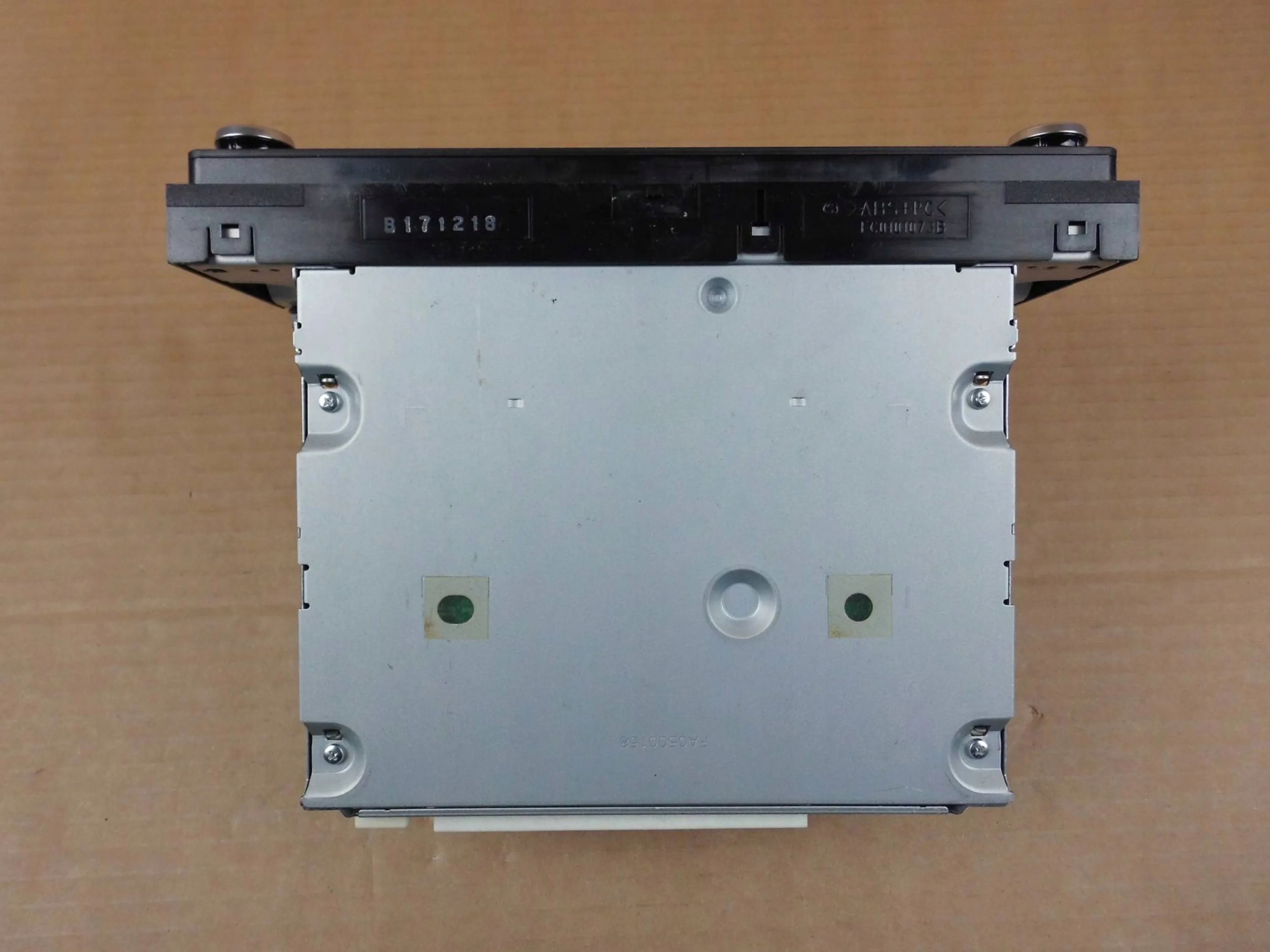 Toyota Corolla E21 radio ekran display 8614002690