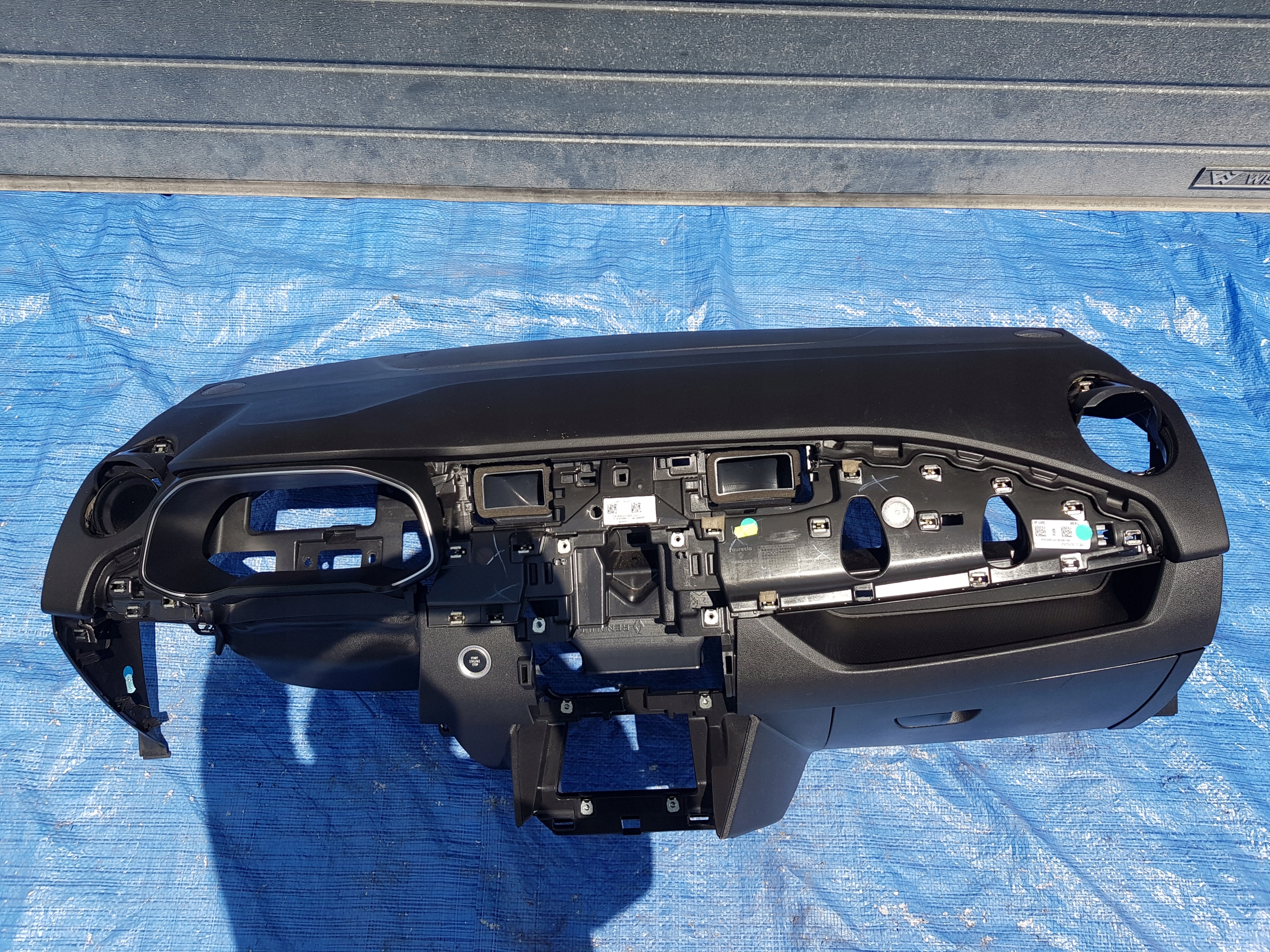 console dashboard cockpit RENAULT ZOE II 2 EU EUROPA