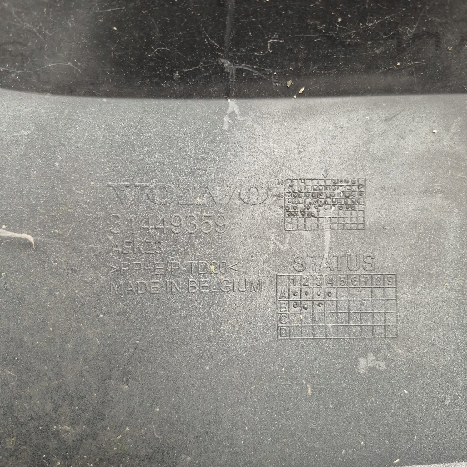 VOLVO XC40 II RECHARGE 17- bumper front front 4XPDC 31449359