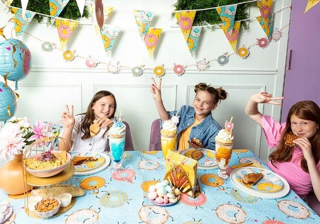 SUPER 1 Słomki Donut Kolorowy Pączek 50310 6szt. Marka Boland