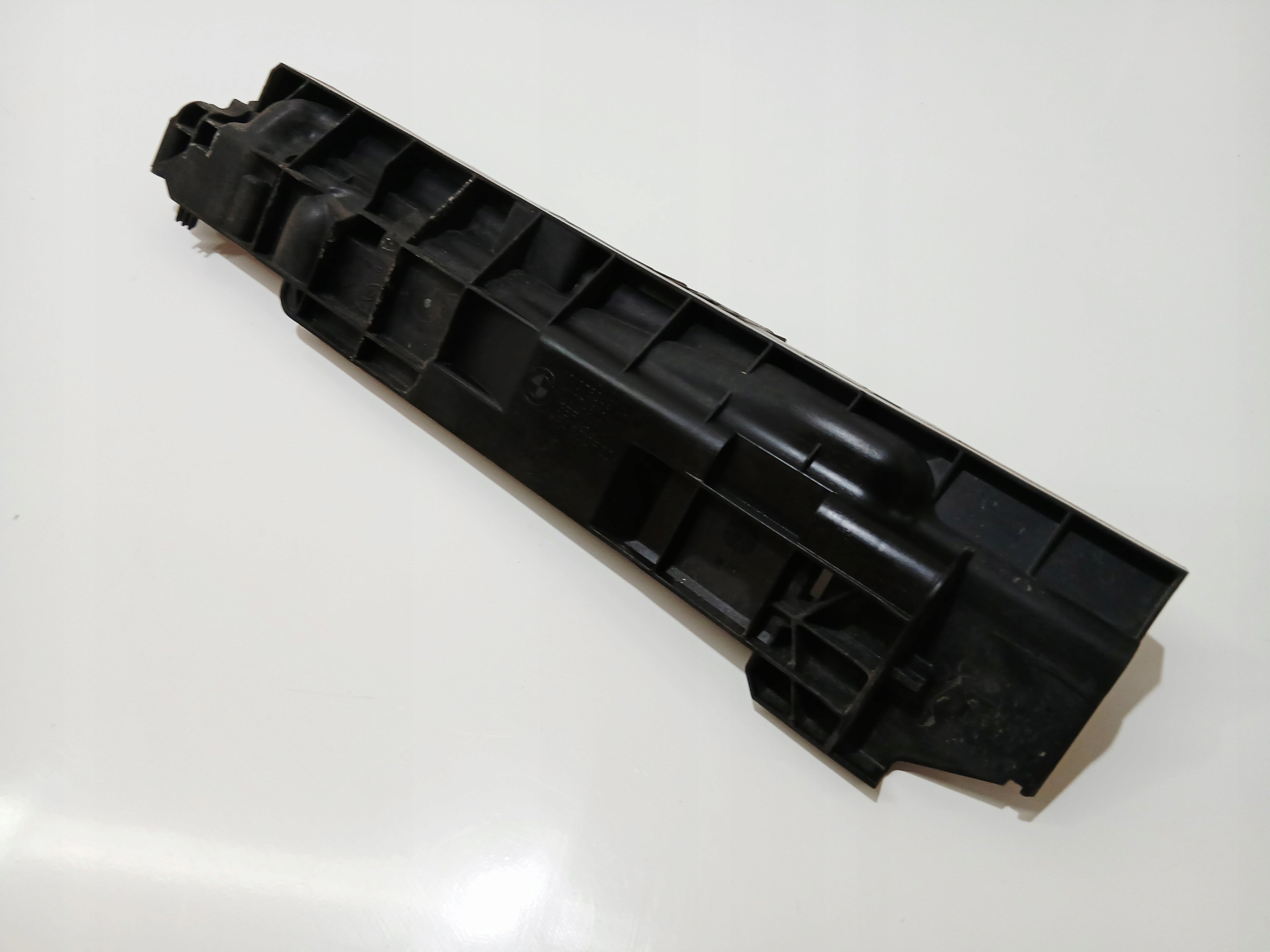 holder radiator right BMW E87 E90 E91 LCI 7524914