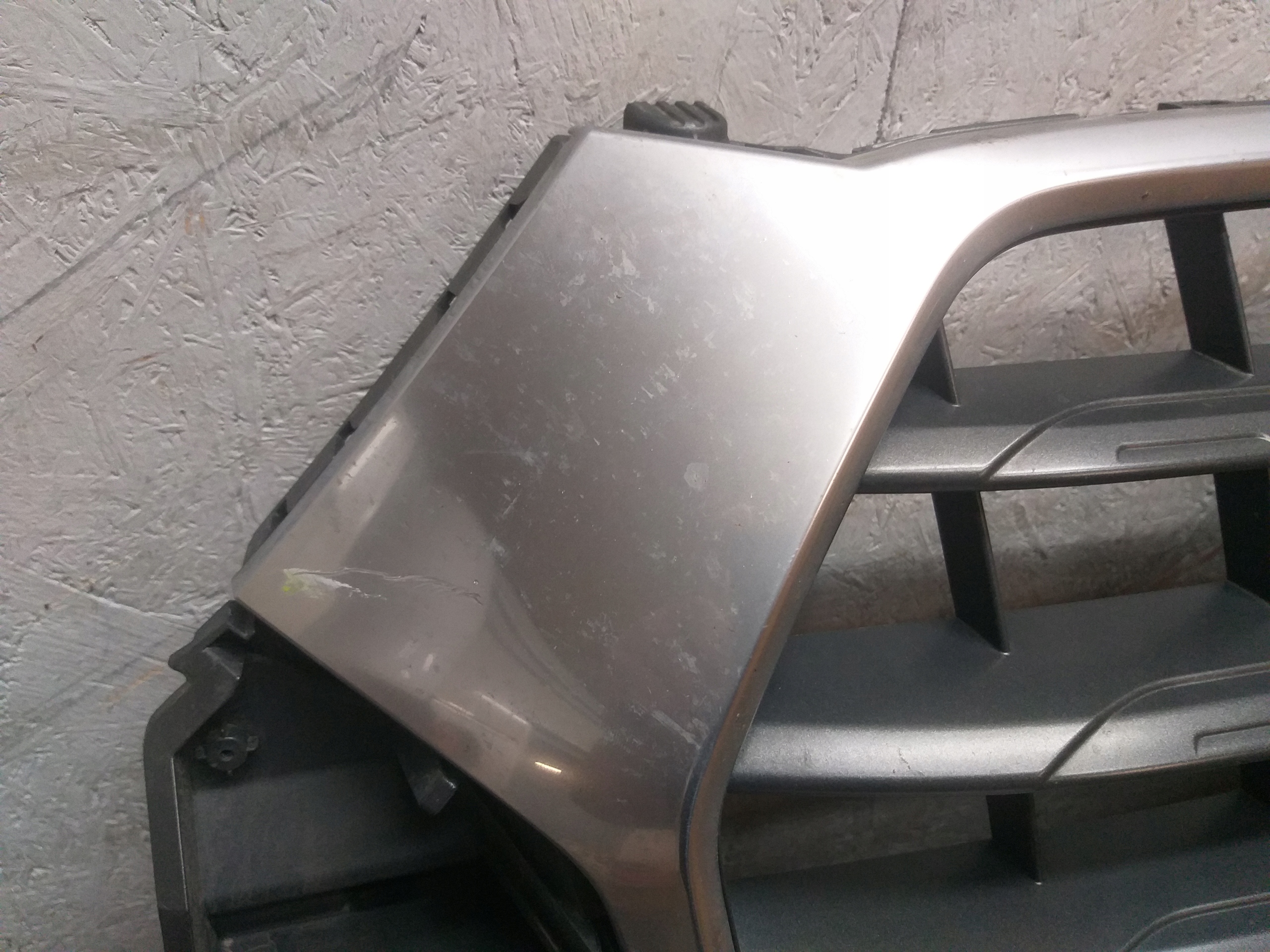 ATRAPA GRILL AUDI Q3 LIFT S LINE 8U0 Producent części Audi OE