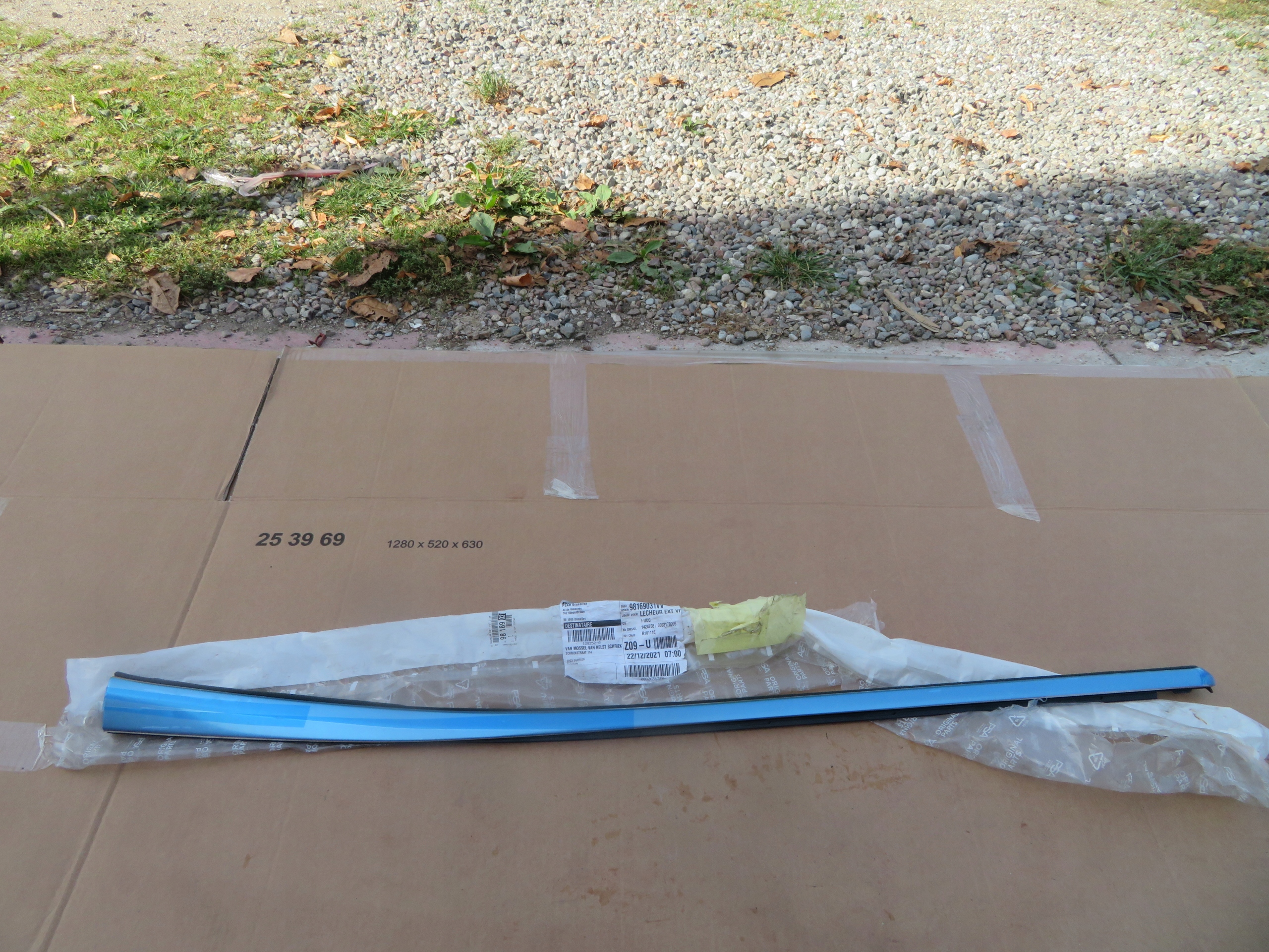 Listwa RH DRZWI TYŁ C5 Aircross 17- 9819800077