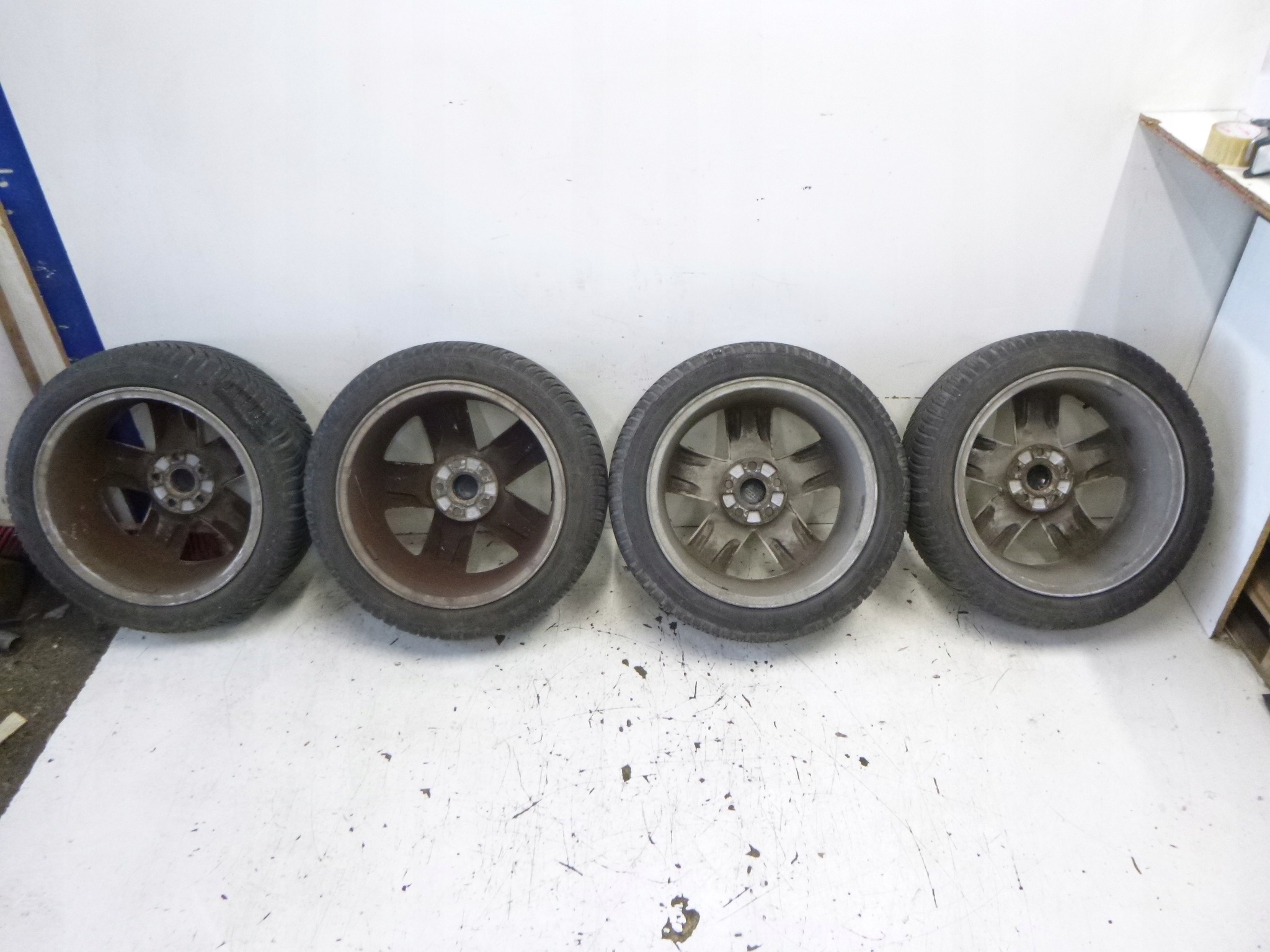 discs aluminium VW Passat B6 + tyres 17" 5x112 225/45 R17