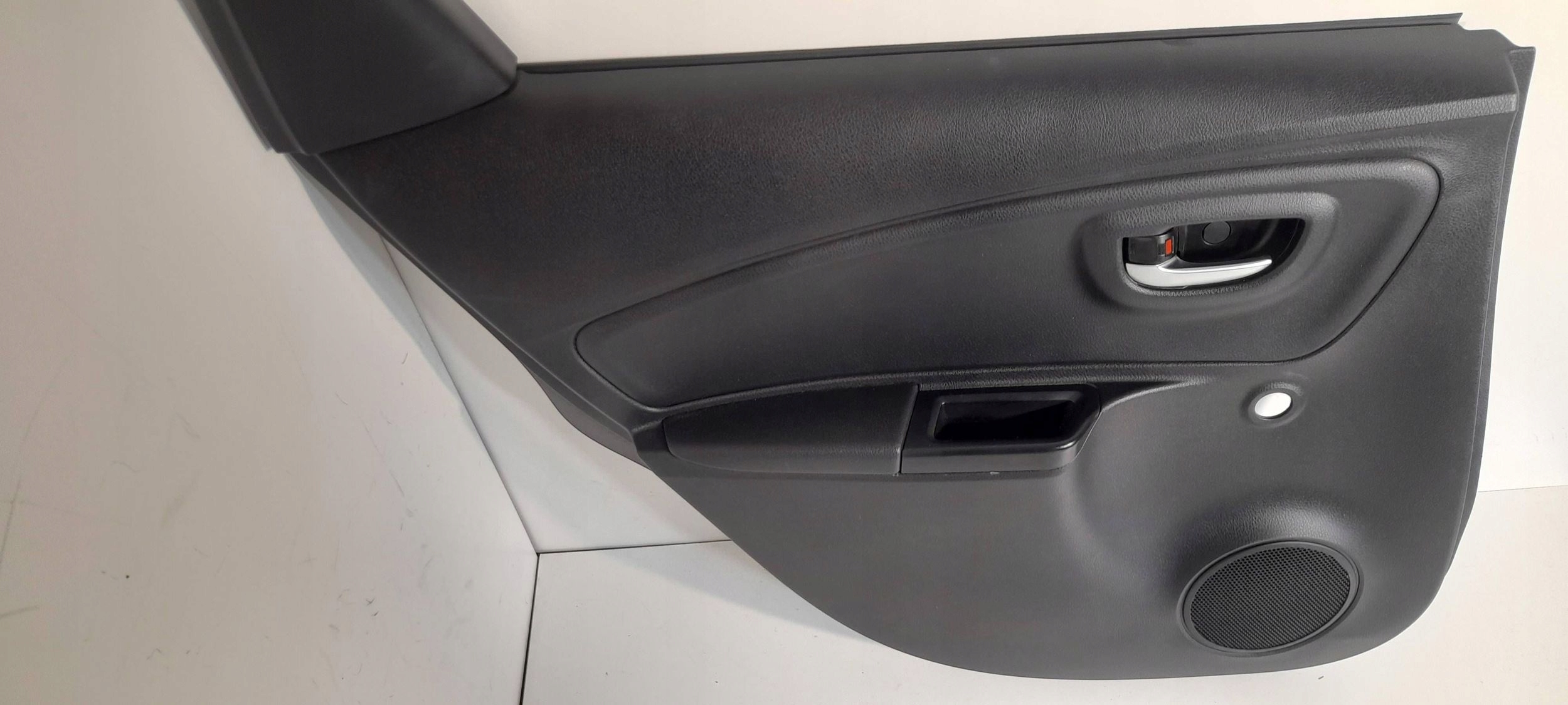 Toyota Yaris III 2017-2020 side rear left 676130D550 (ET168)
