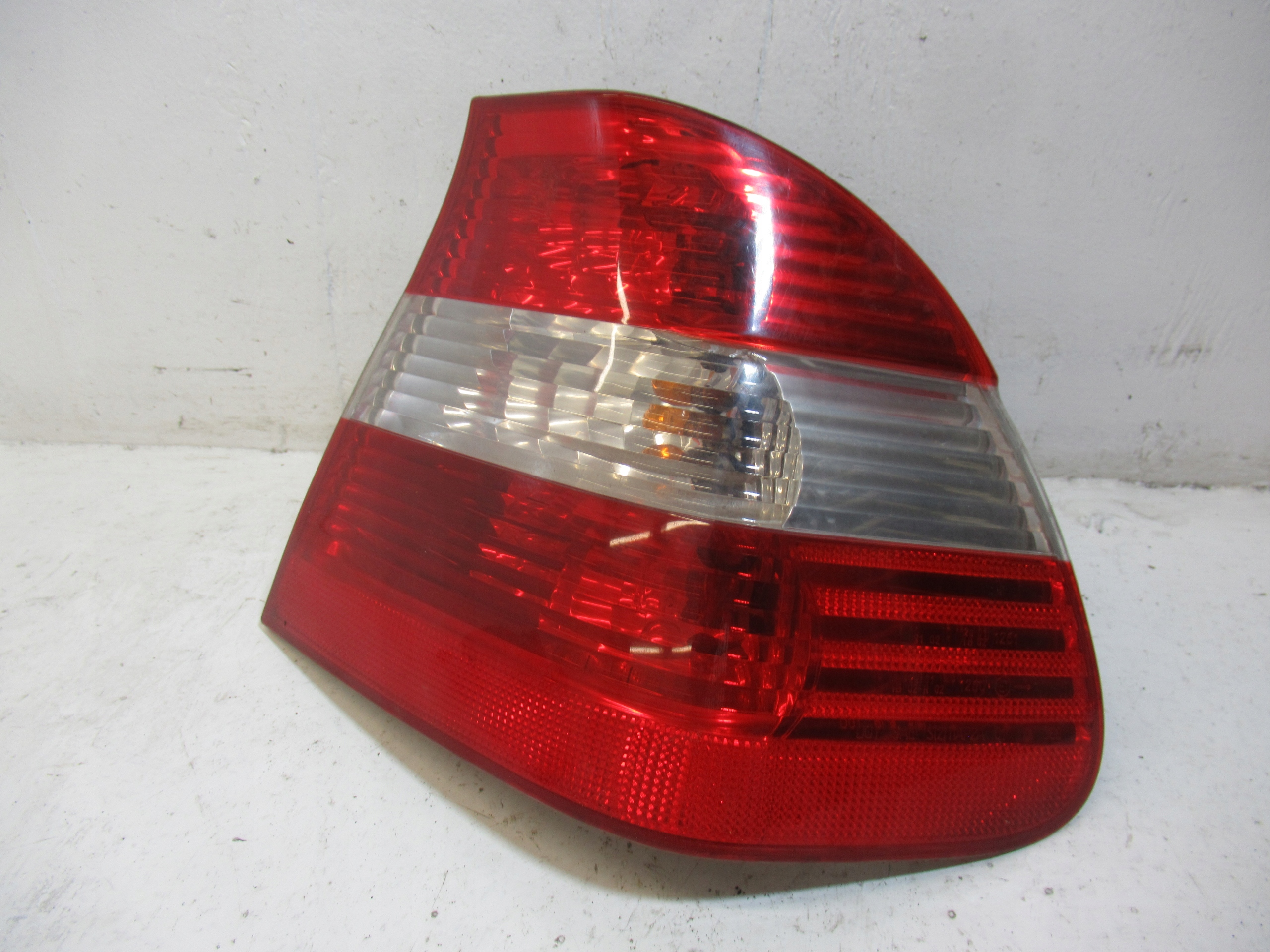 light right rear BMW E46 2002