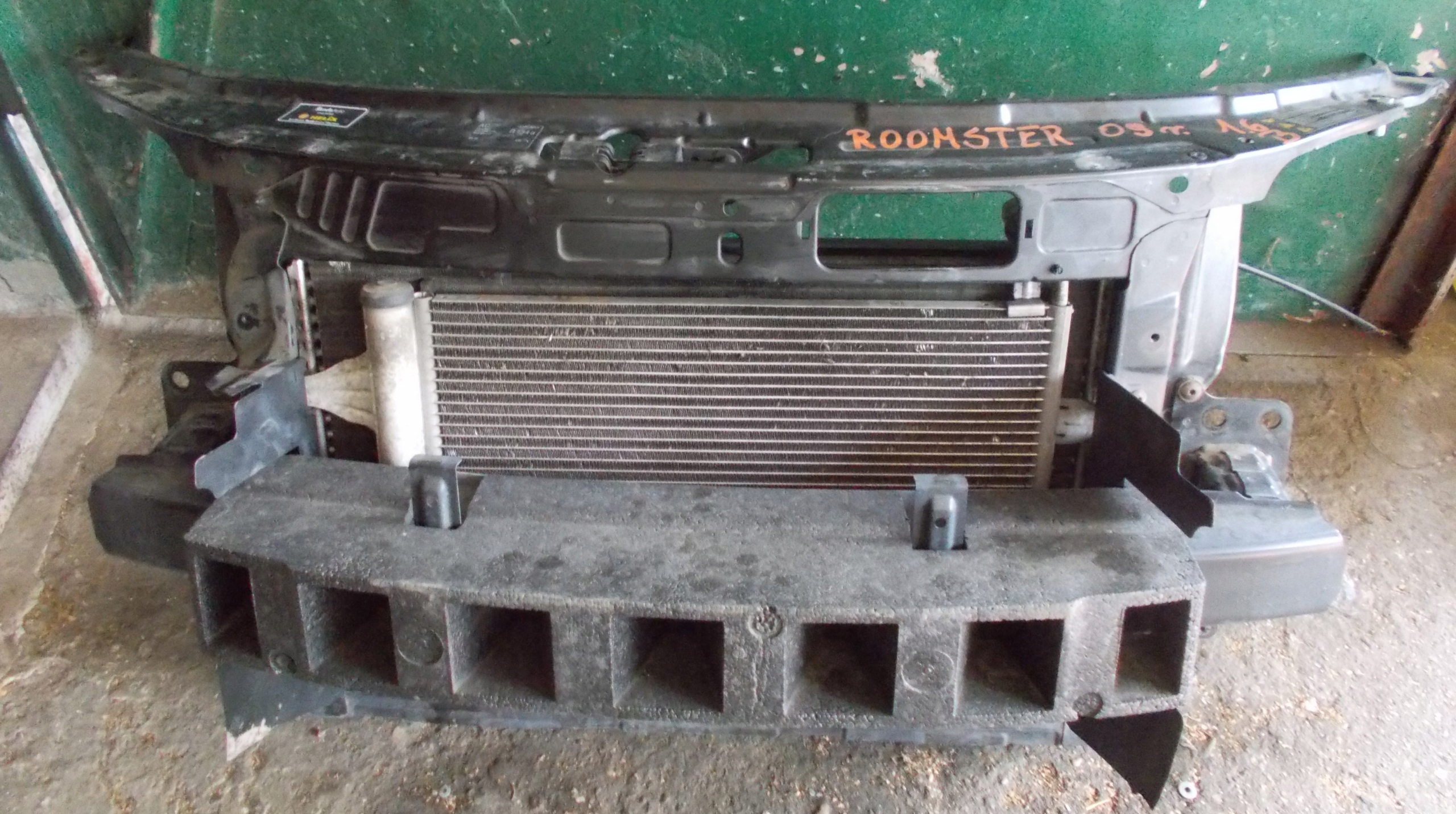 SKODA ROOMSTER 09R 1.6 B support panel for radiators complete