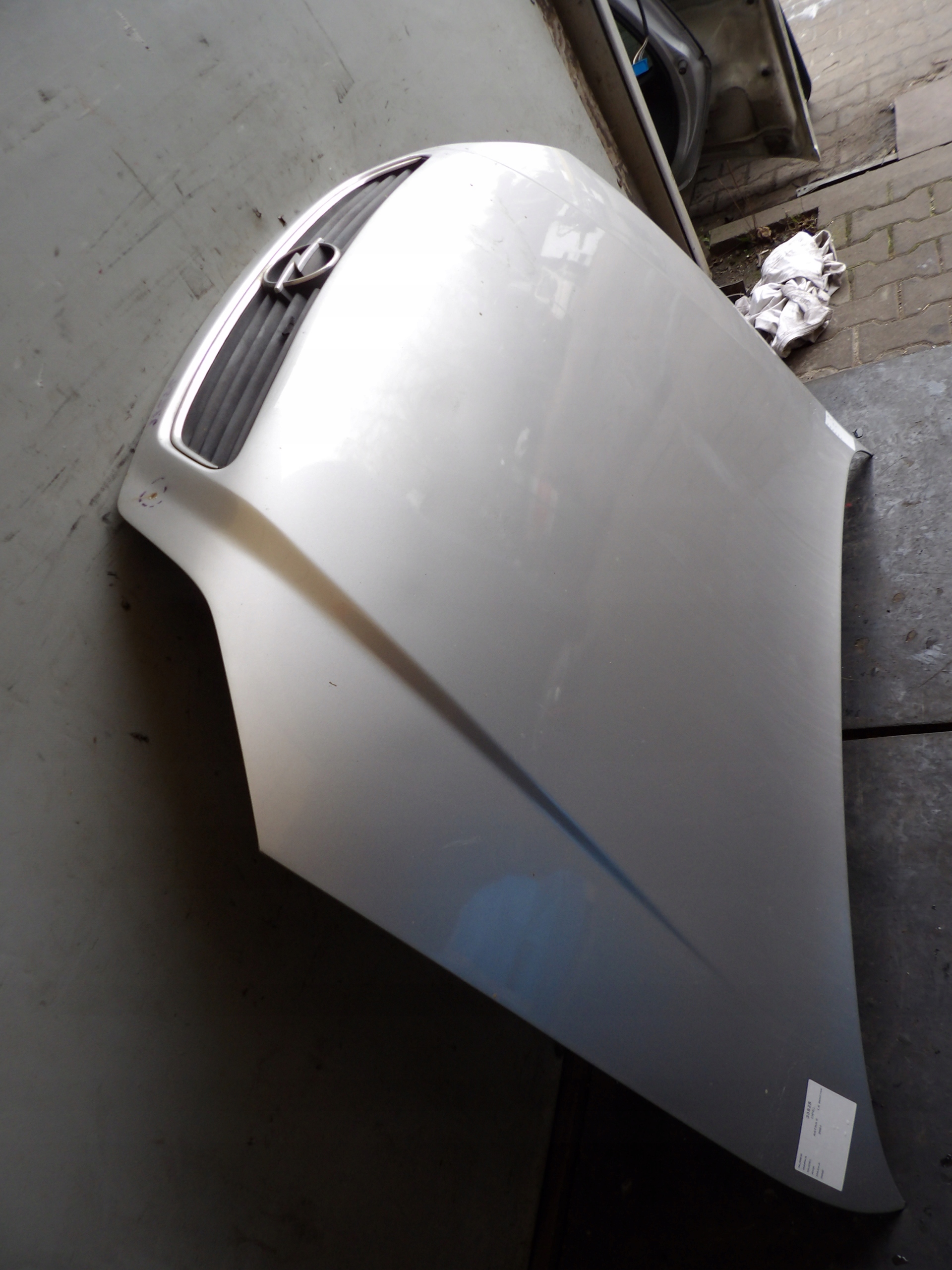 Opel Astra G II capot lak. Z147