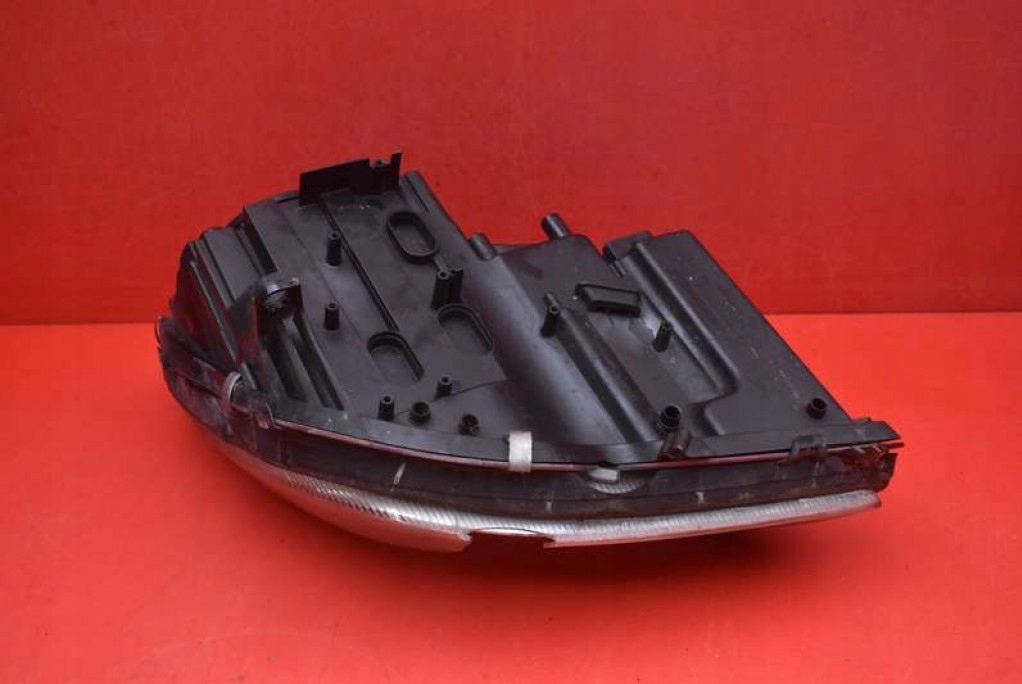 REFLEKTOR left light front lens EU MERCEDES CLS C219 W219 04-08