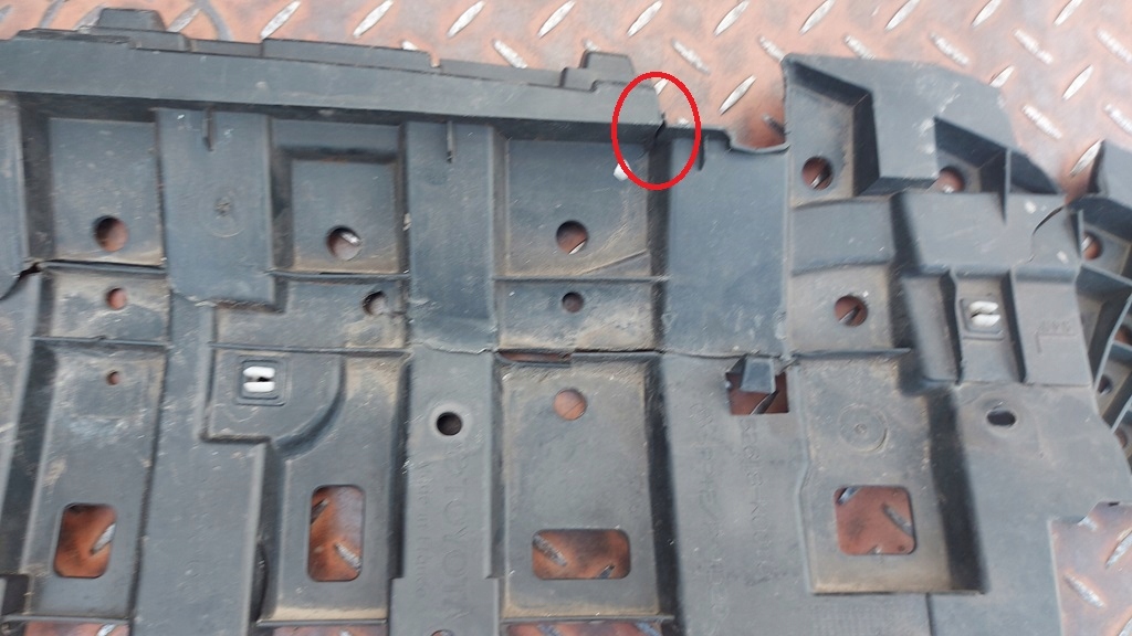 ABSORBER cover below bumper TOYOTA YARIS IV 20