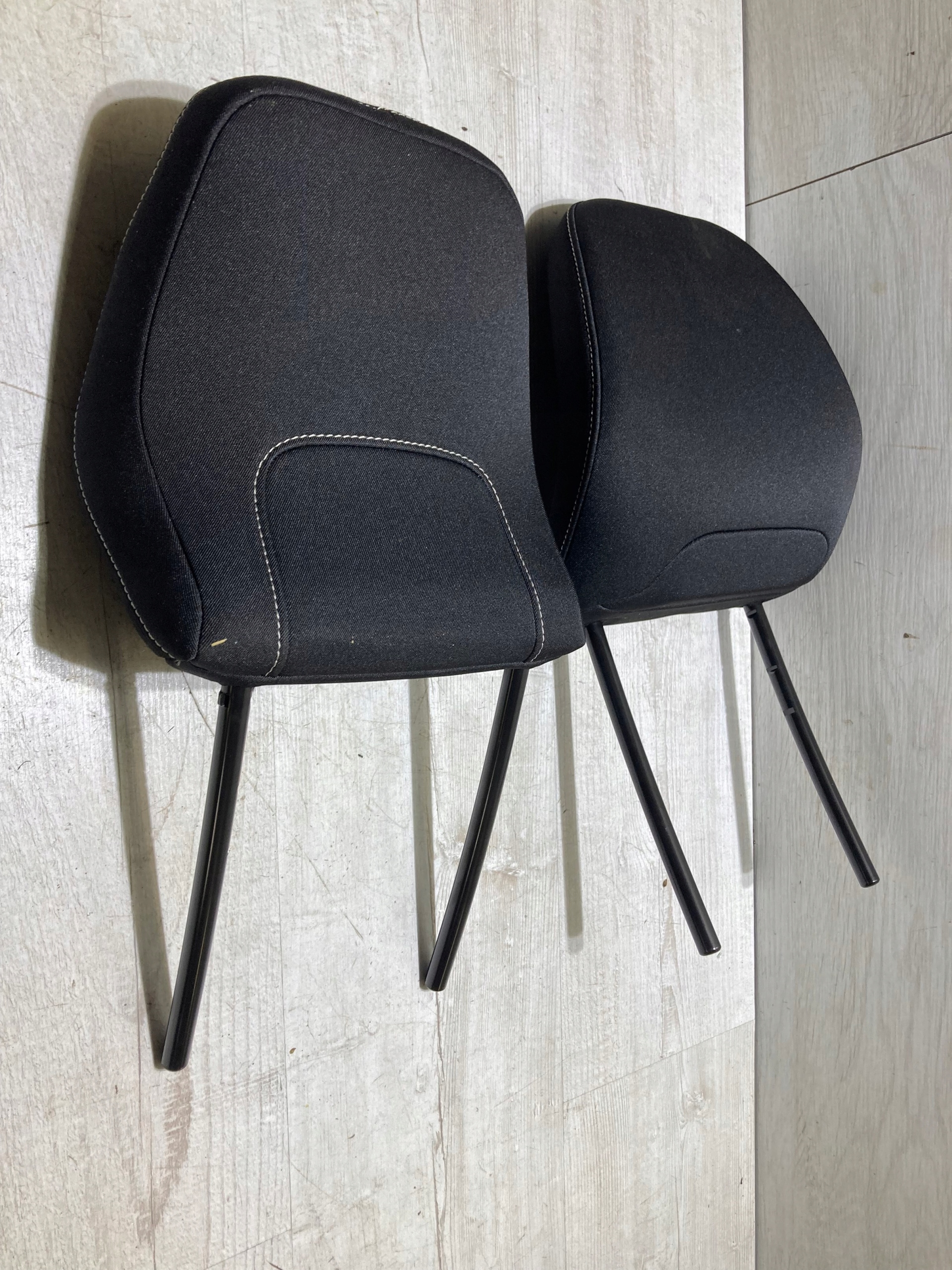 10021k - Подголовник переднего сиденья Renault Clio V 21r