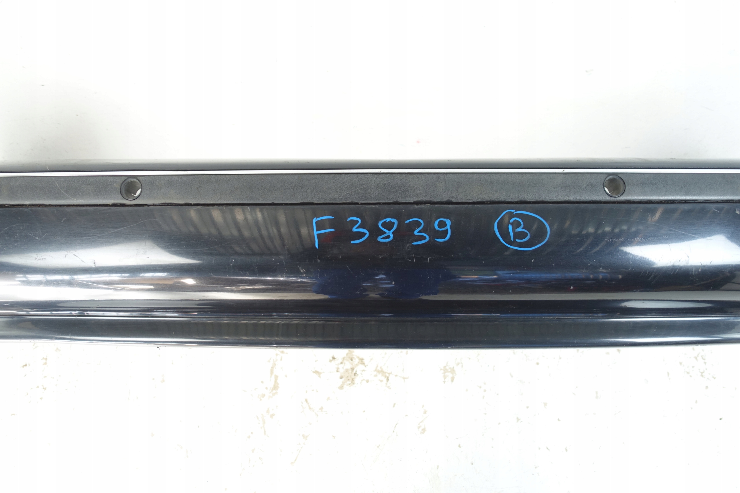 BMW 5 V E39 sedan bumper rear part rear 8159369