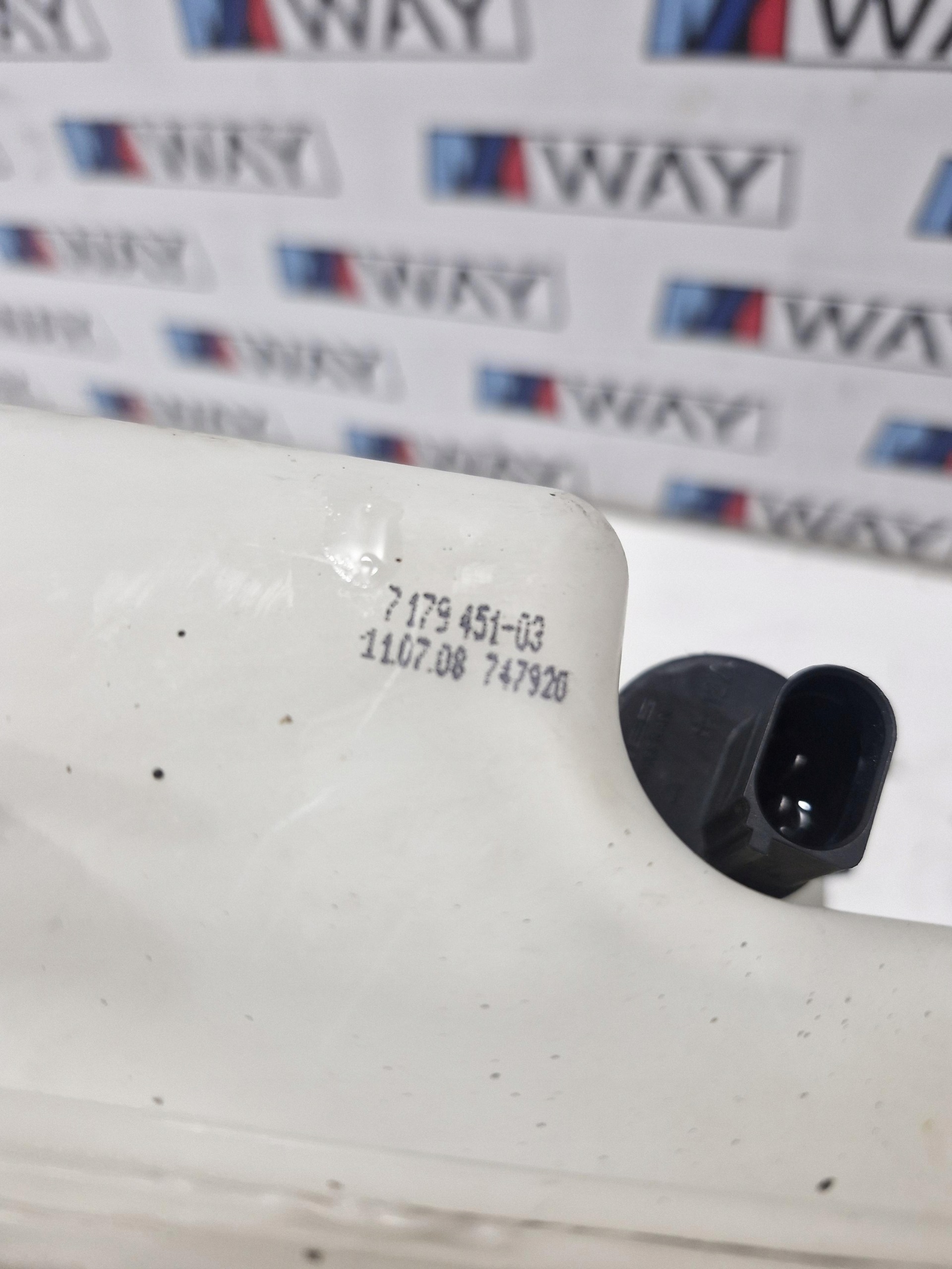 7179451 BMW E60 E61 serbatoio LIQUIDO LAVAFARI 3X Pompa