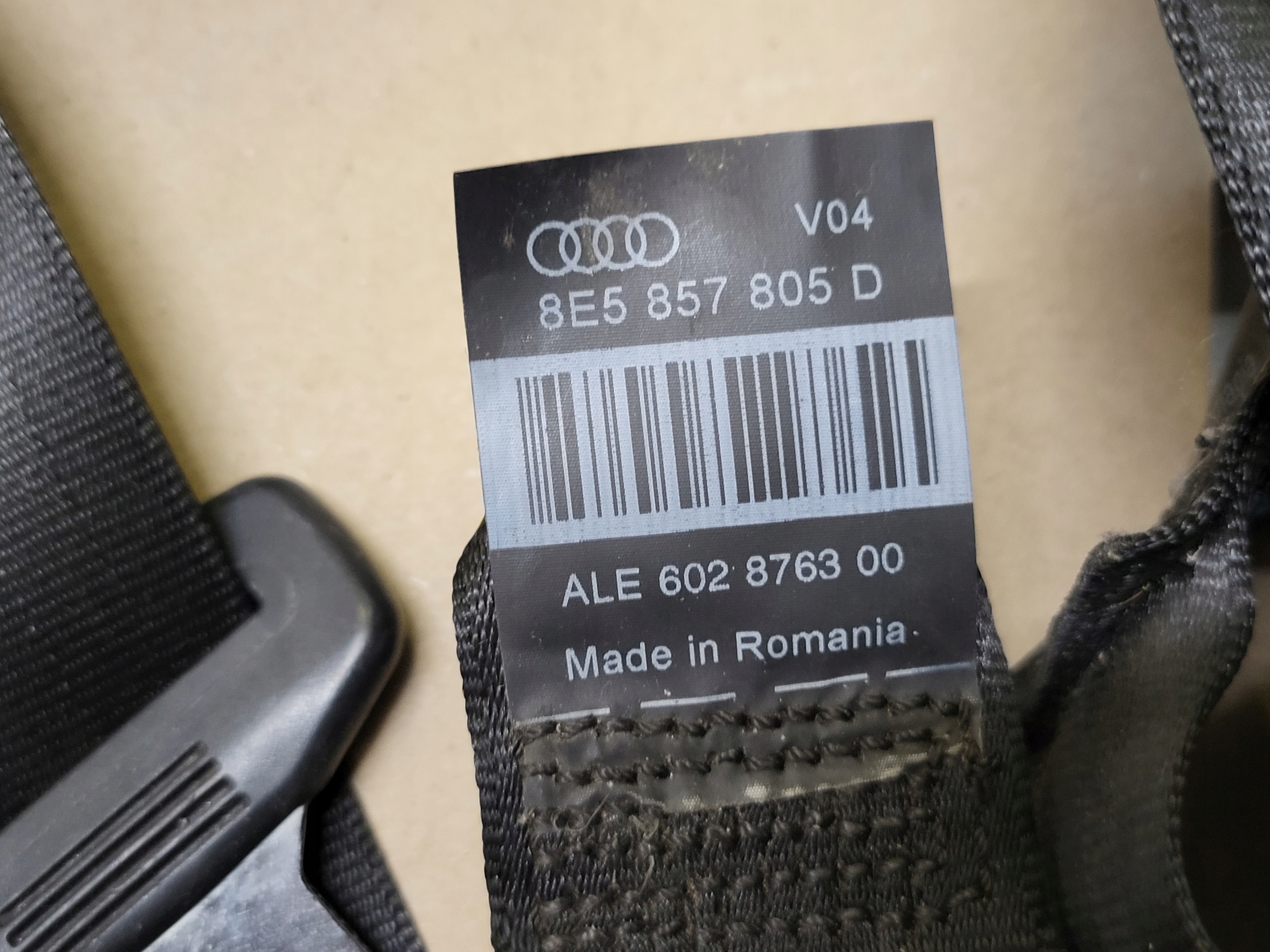 Gurten Sicherheits links rechts heck hinten AUDI A4 B6 B7 OE EU
