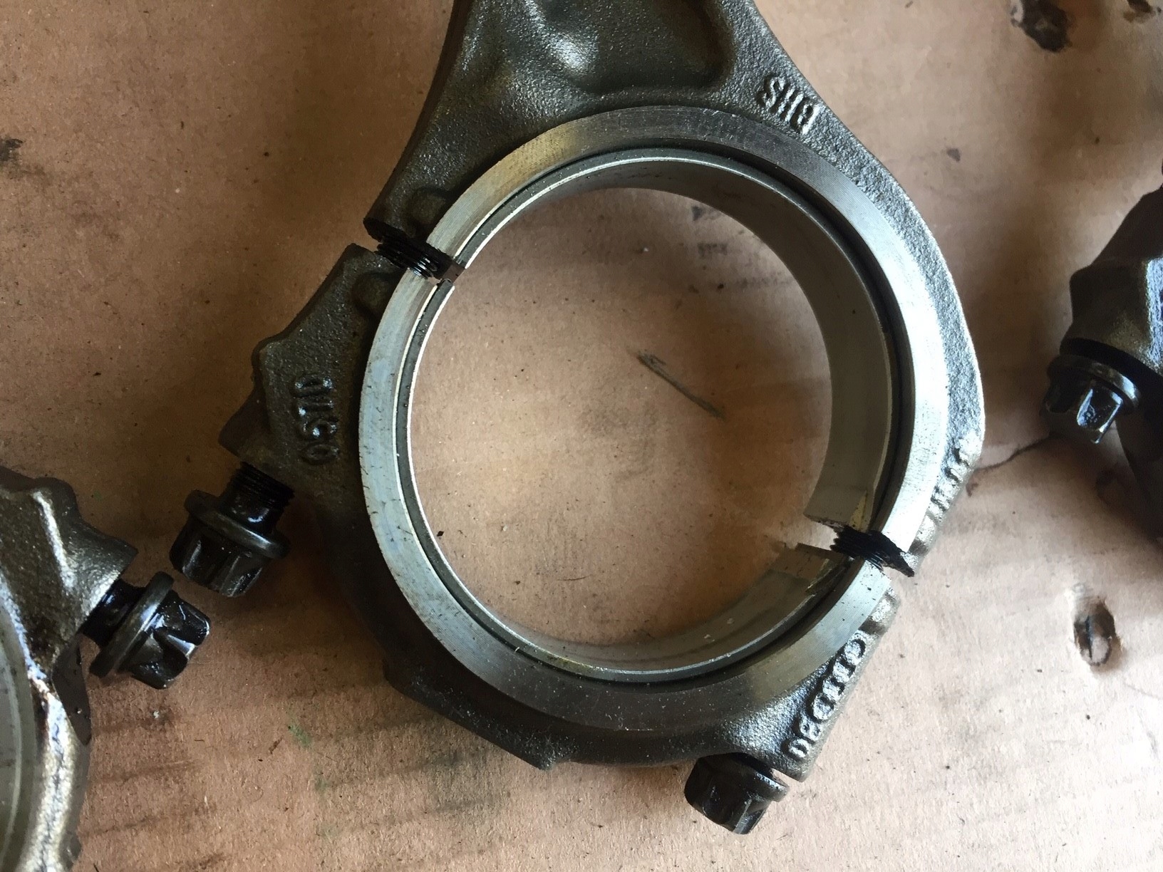 AUDI Q7 4L 4.2 TDI BTR piston connecting rod 057D