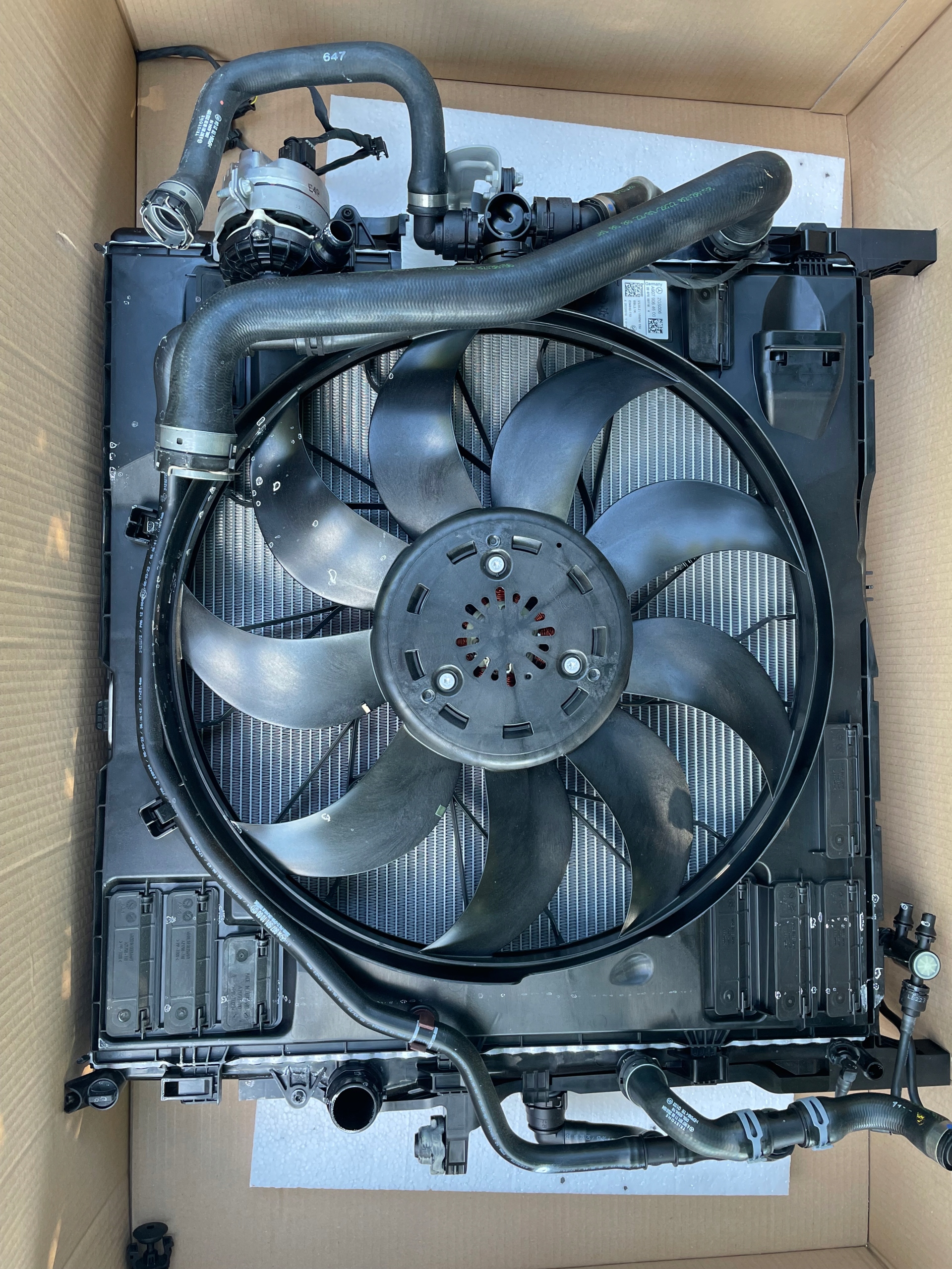 Komplet chłodnic wody z wentylatorem Sprinter 907 2.0 CDI oryginał